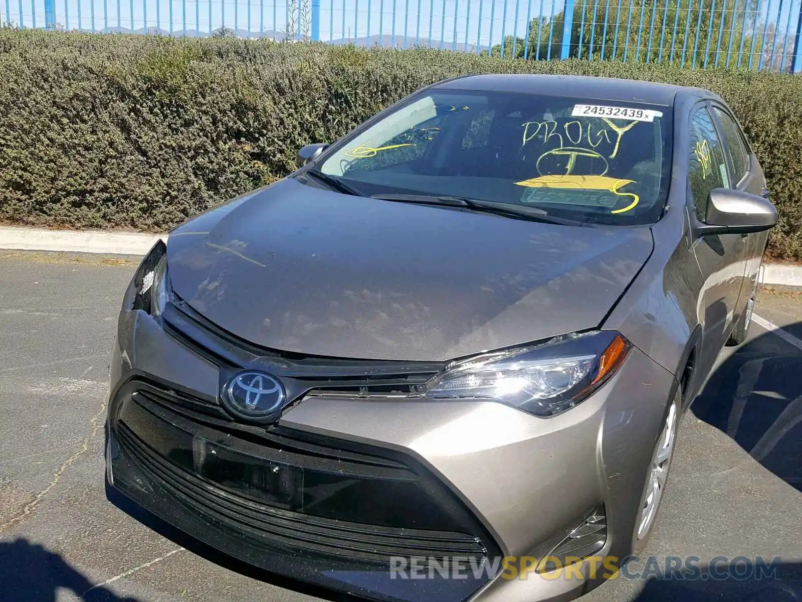 2 Photograph of a damaged car 2T1BURHE1KC166988 TOYOTA COROLLA 2019