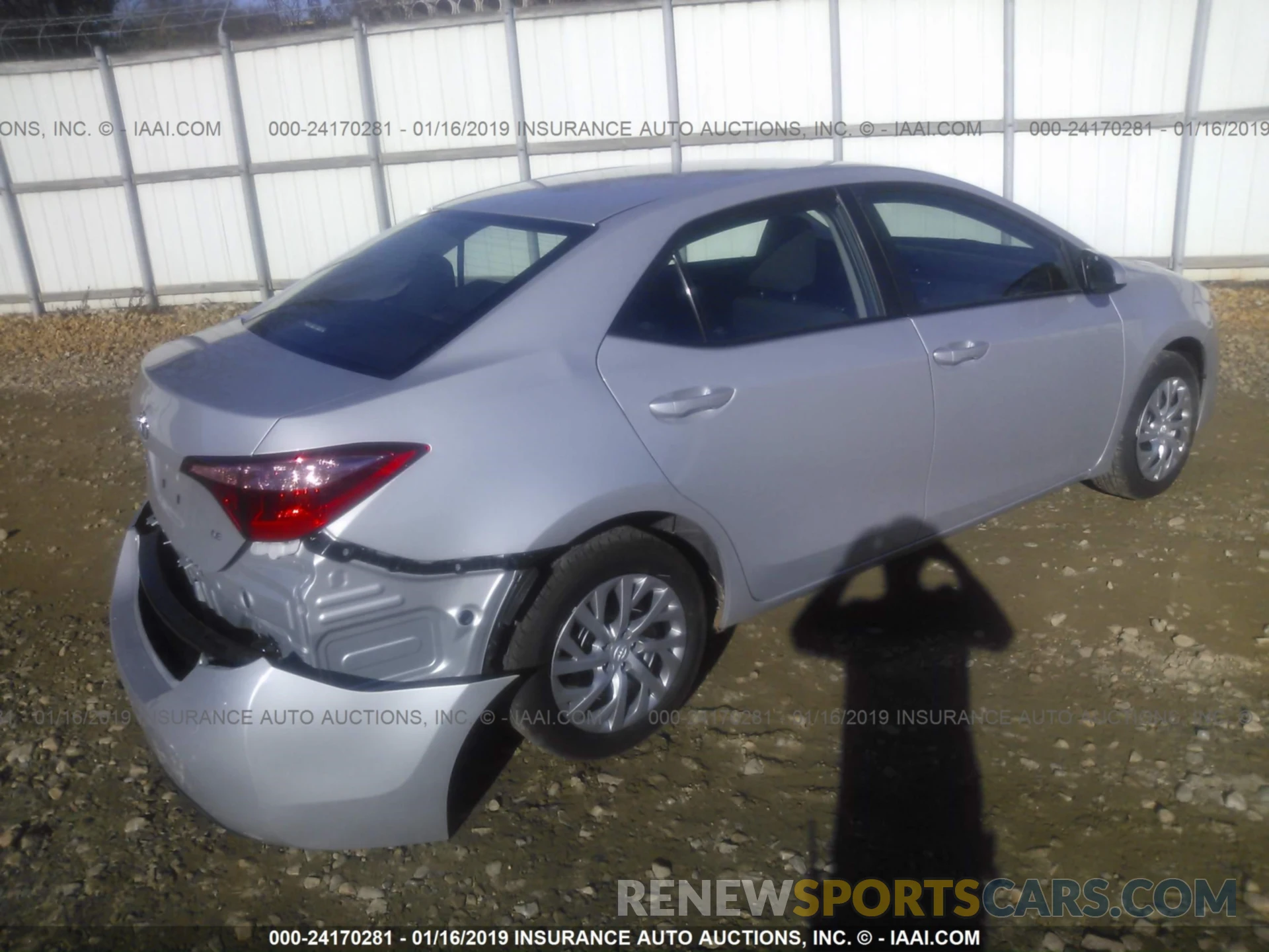 4 Photograph of a damaged car 2T1BURHE1KC167574 TOYOTA COROLLA 2019