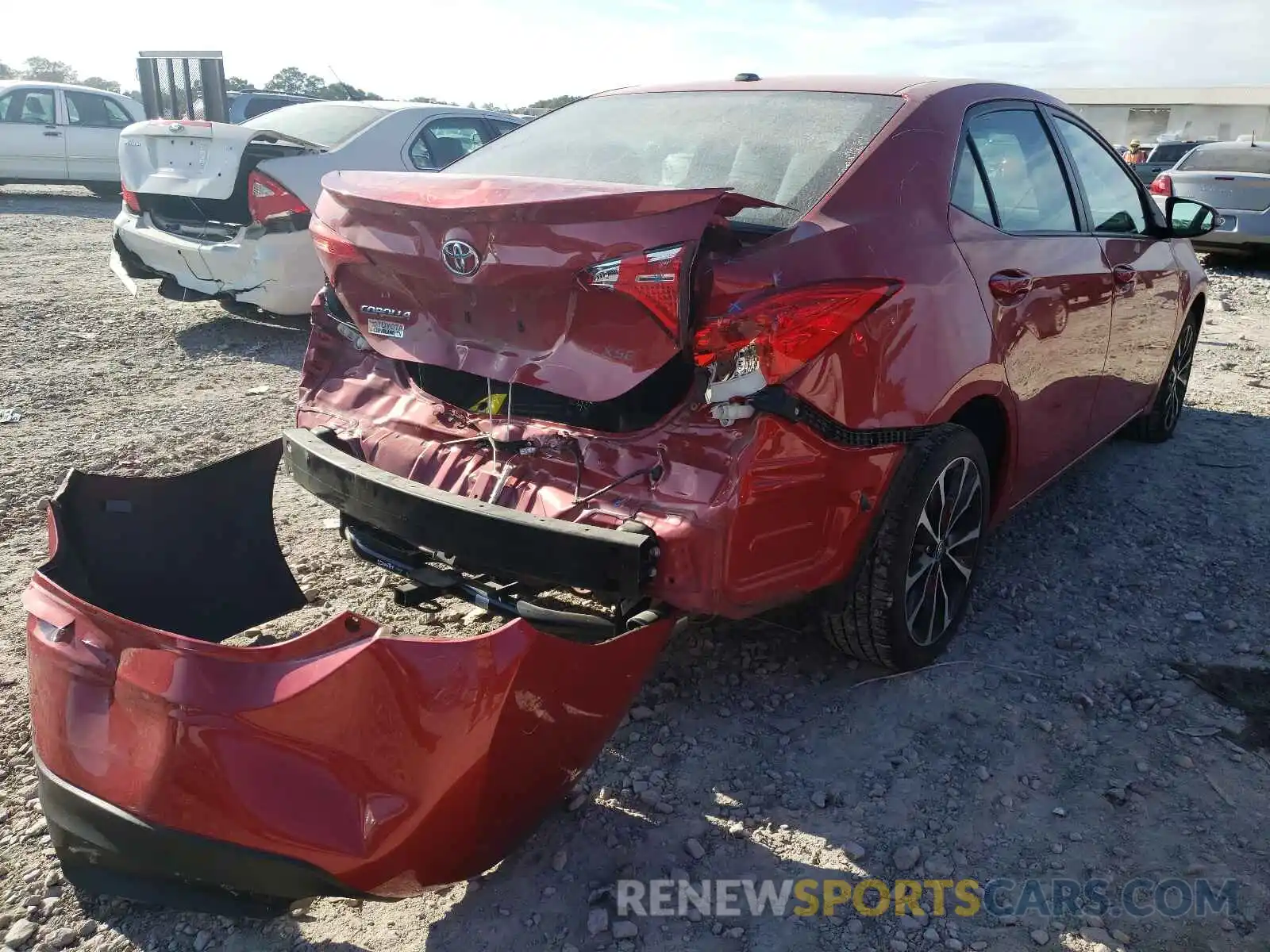 4 Photograph of a damaged car 2T1BURHE1KC167803 TOYOTA COROLLA 2019