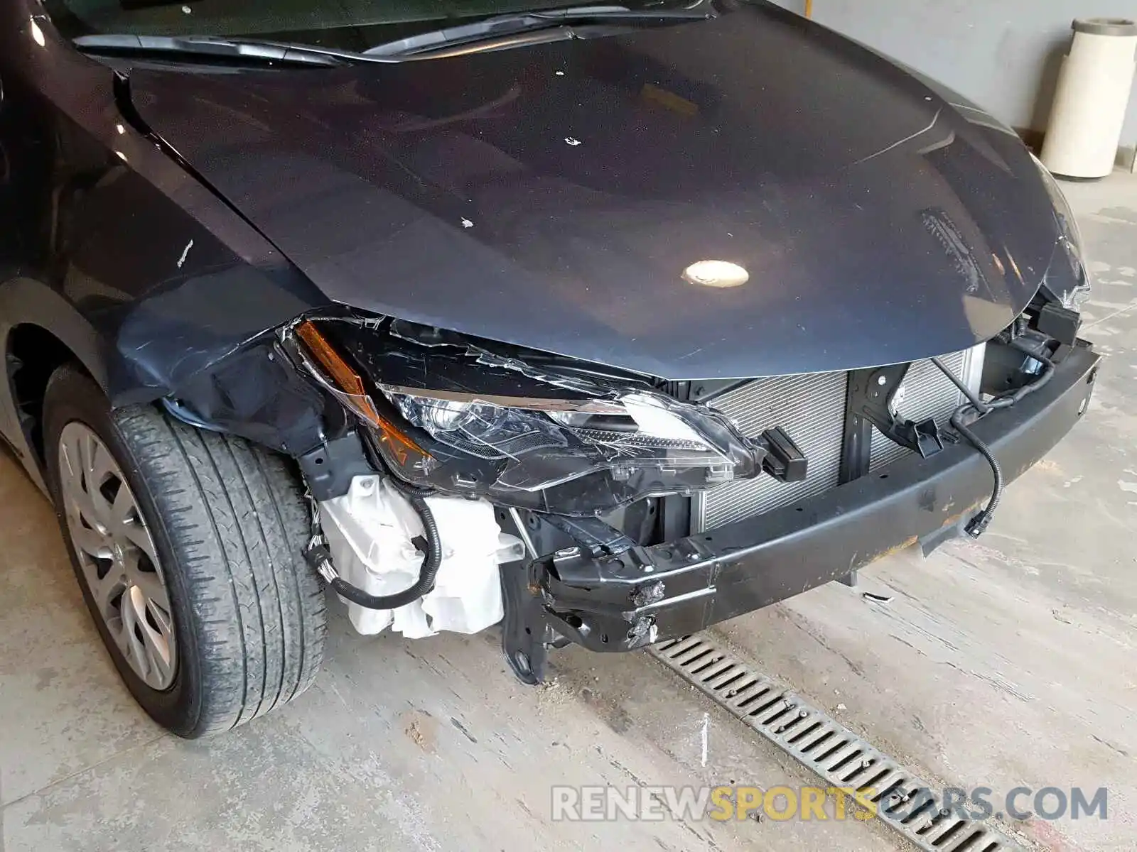 9 Photograph of a damaged car 2T1BURHE1KC167896 TOYOTA COROLLA 2019