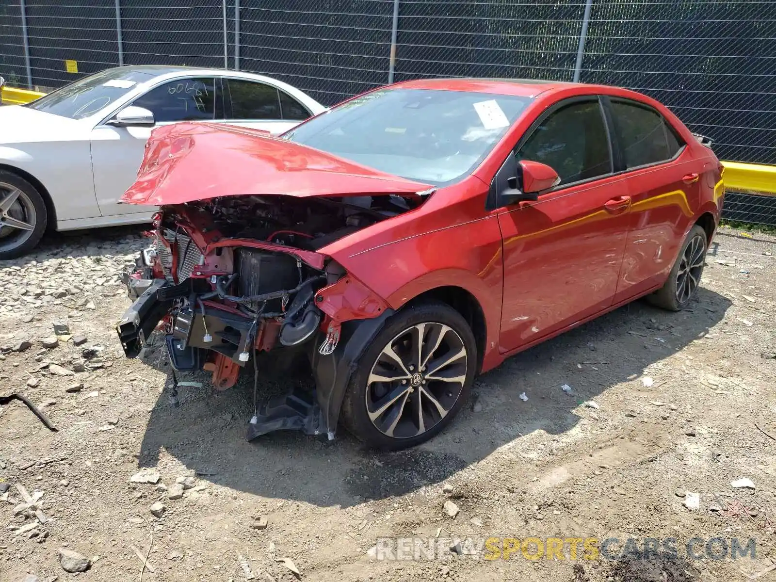 2 Фотография поврежденного автомобиля 2T1BURHE1KC168174 TOYOTA COROLLA 2019