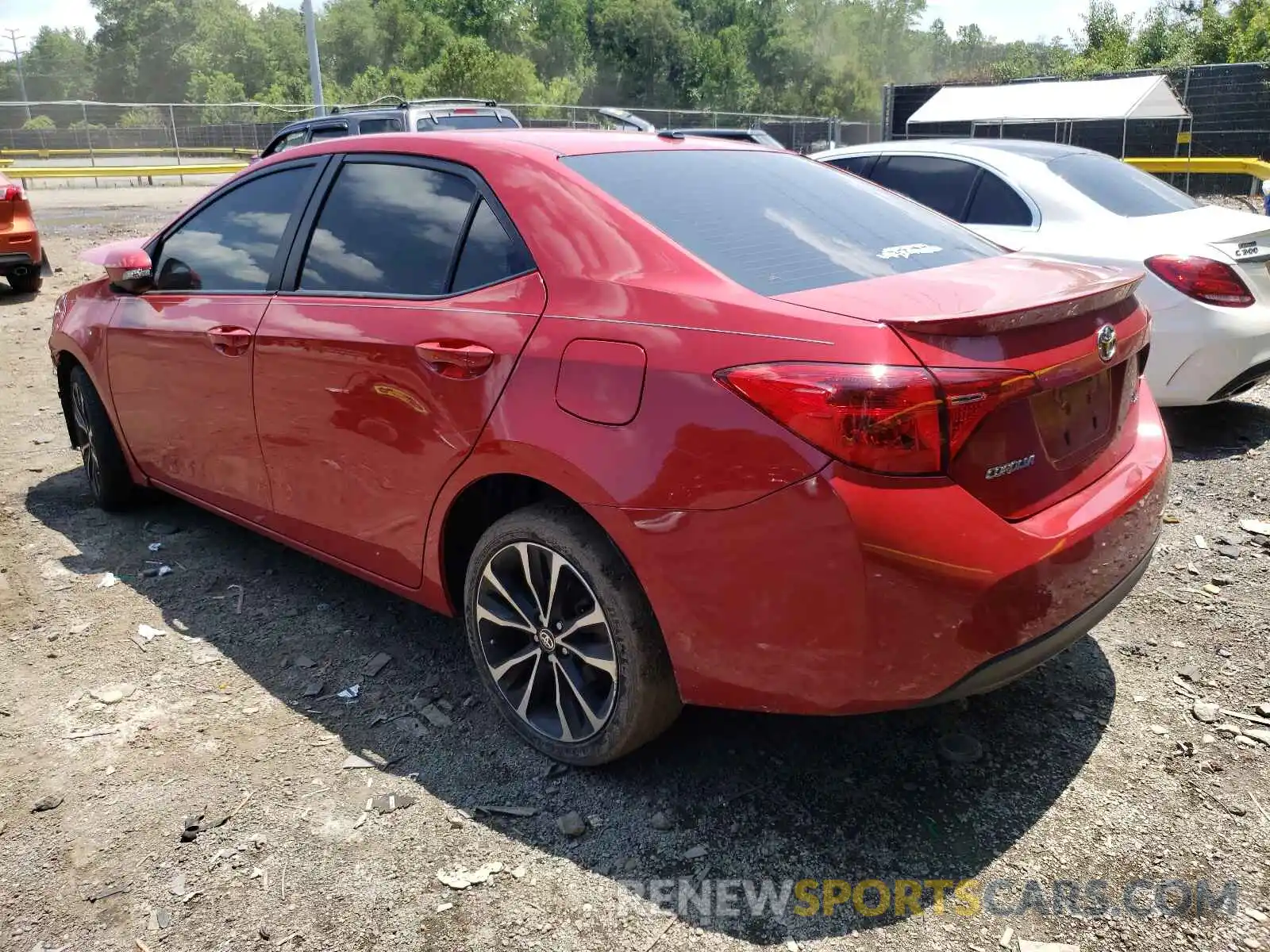 3 Photograph of a damaged car 2T1BURHE1KC168174 TOYOTA COROLLA 2019