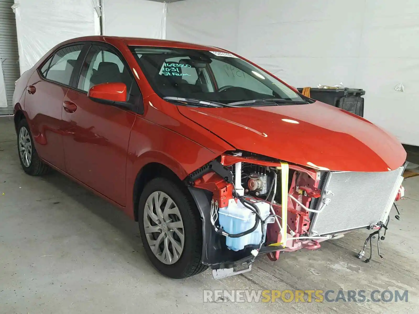 1 Photograph of a damaged car 2T1BURHE1KC169938 TOYOTA COROLLA 2019