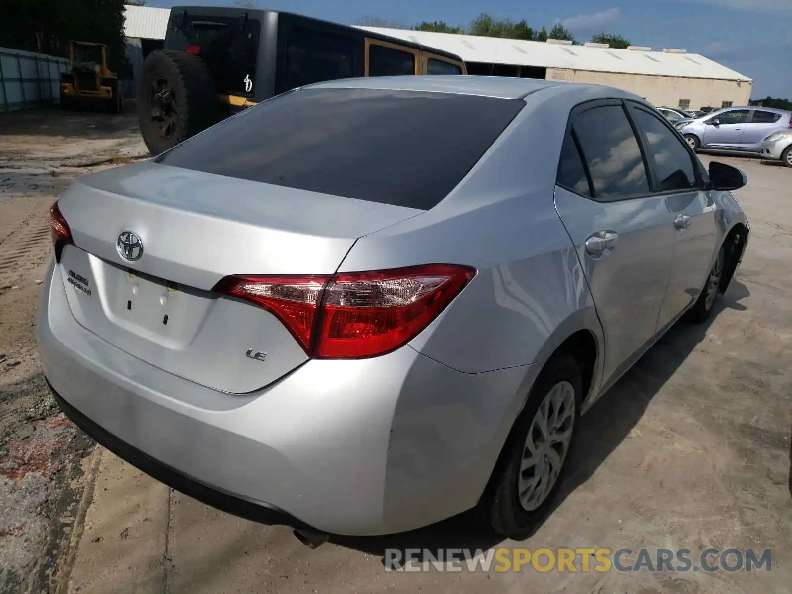 4 Photograph of a damaged car 2T1BURHE1KC170944 TOYOTA COROLLA 2019