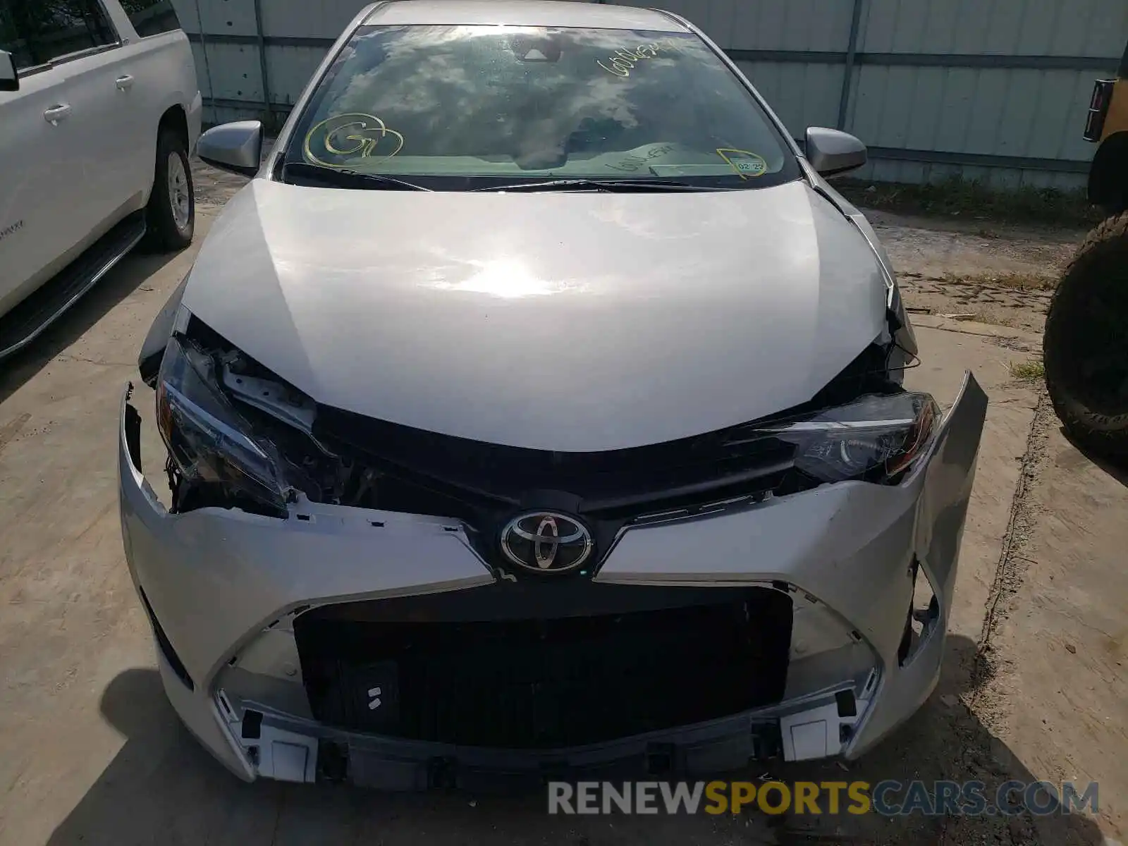 9 Photograph of a damaged car 2T1BURHE1KC170944 TOYOTA COROLLA 2019