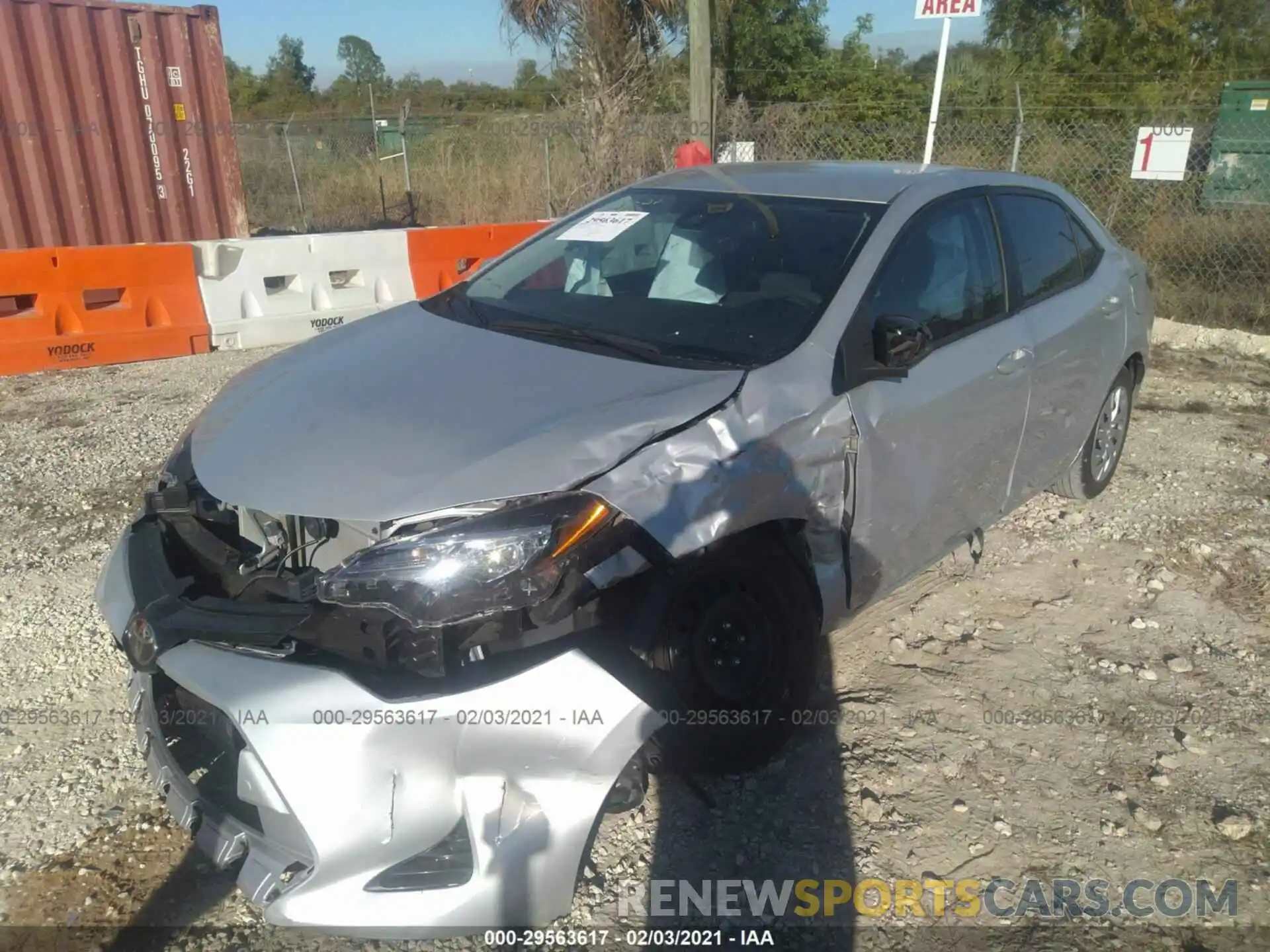 2 Photograph of a damaged car 2T1BURHE1KC171463 TOYOTA COROLLA 2019