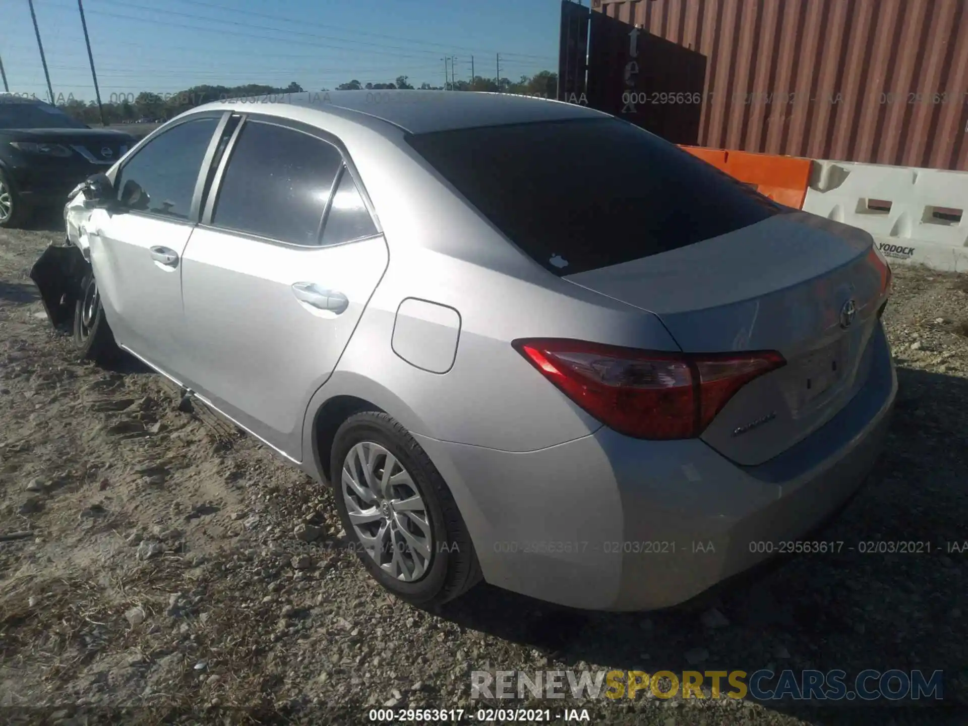 3 Photograph of a damaged car 2T1BURHE1KC171463 TOYOTA COROLLA 2019