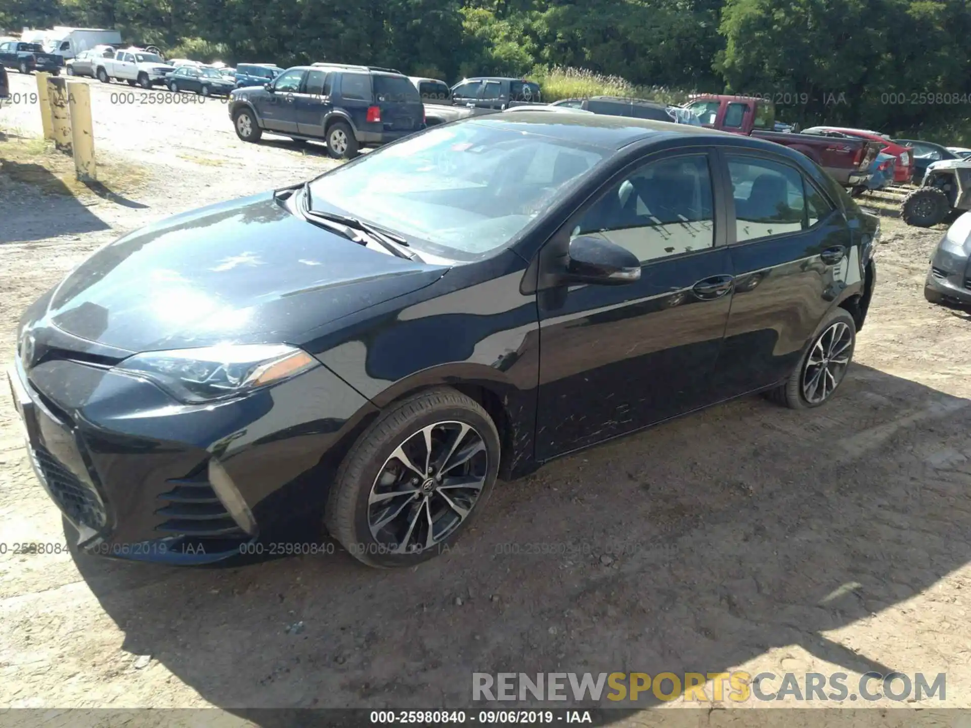 2 Photograph of a damaged car 2T1BURHE1KC172385 TOYOTA COROLLA 2019