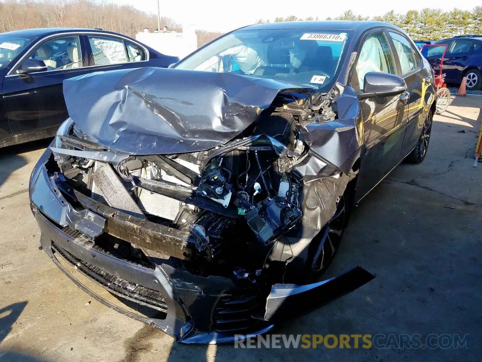 2 Photograph of a damaged car 2T1BURHE1KC173004 TOYOTA COROLLA 2019