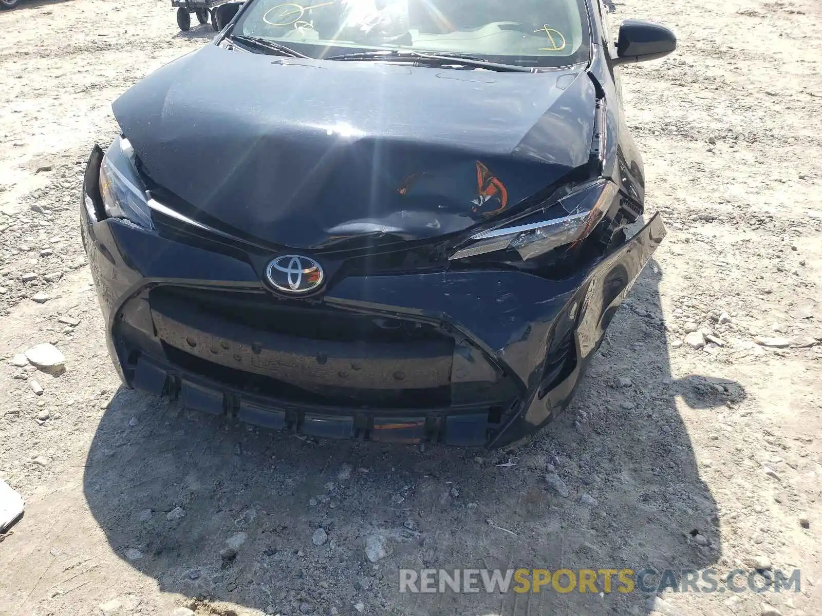 9 Photograph of a damaged car 2T1BURHE1KC173567 TOYOTA COROLLA 2019