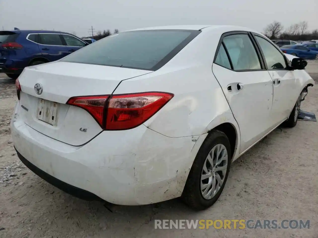 4 Photograph of a damaged car 2T1BURHE1KC174184 TOYOTA COROLLA 2019