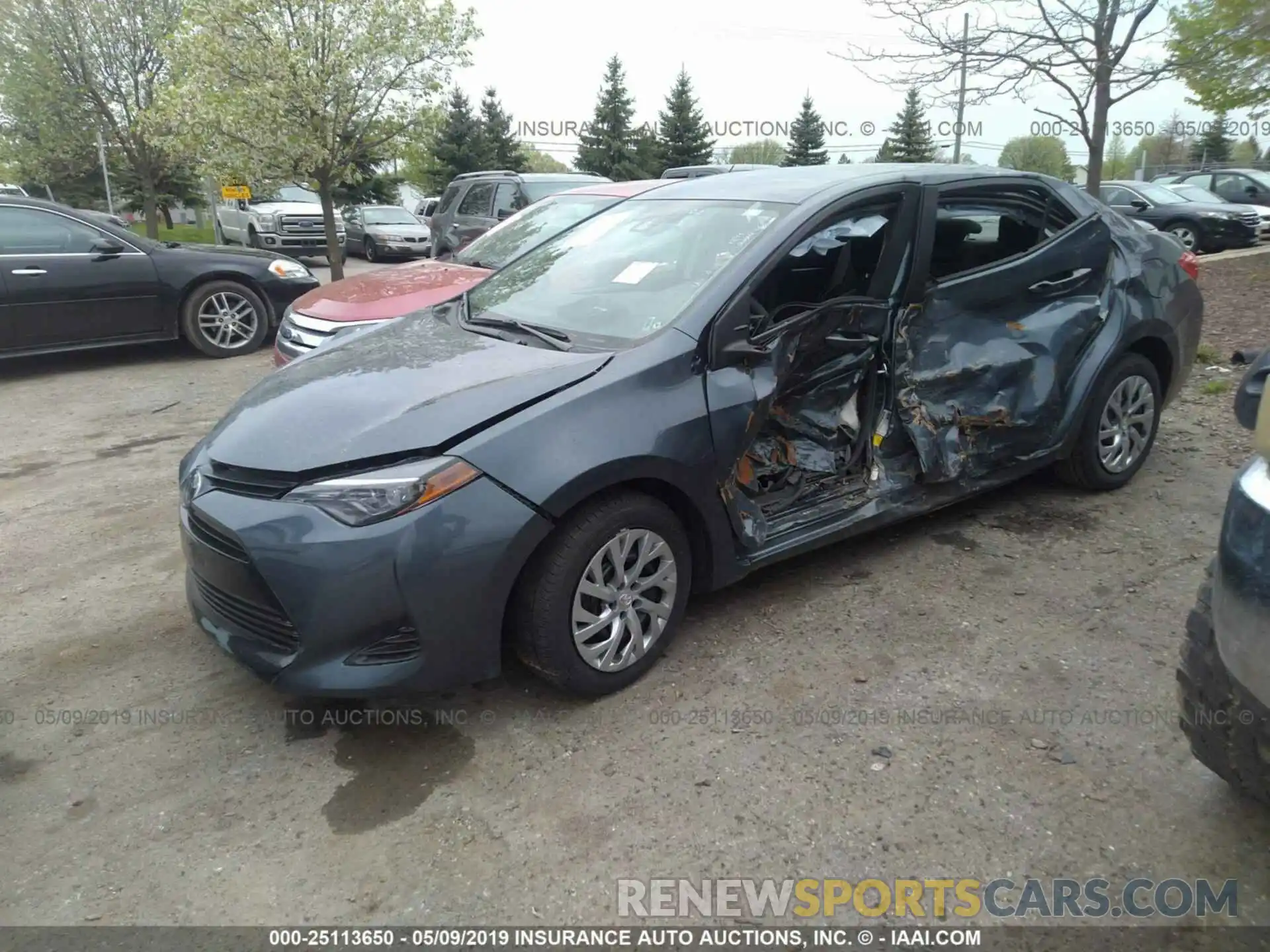 2 Photograph of a damaged car 2T1BURHE1KC175237 TOYOTA COROLLA 2019