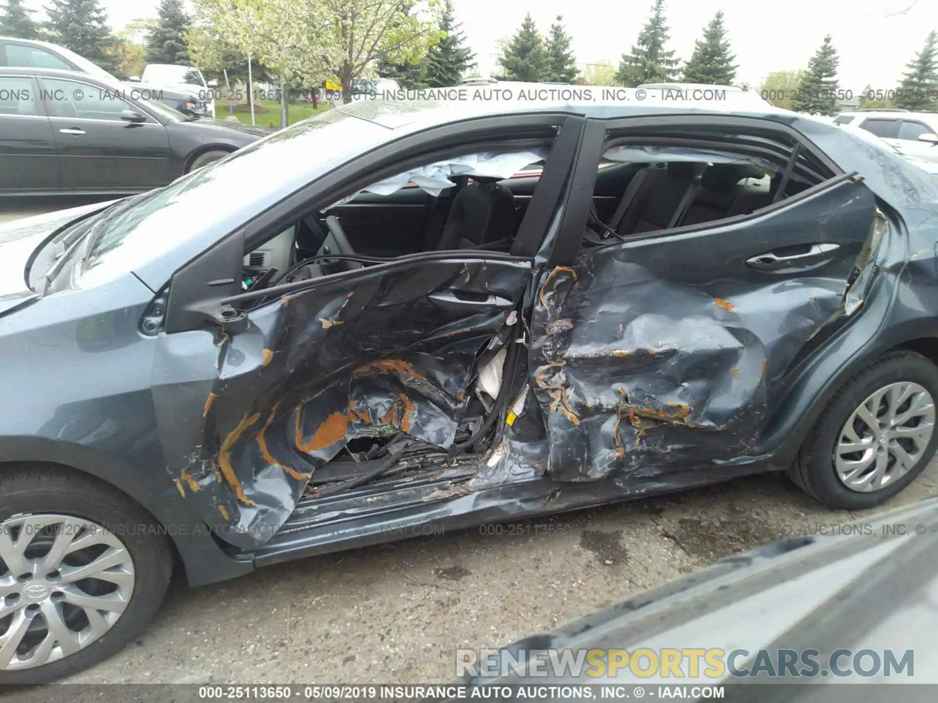 6 Photograph of a damaged car 2T1BURHE1KC175237 TOYOTA COROLLA 2019