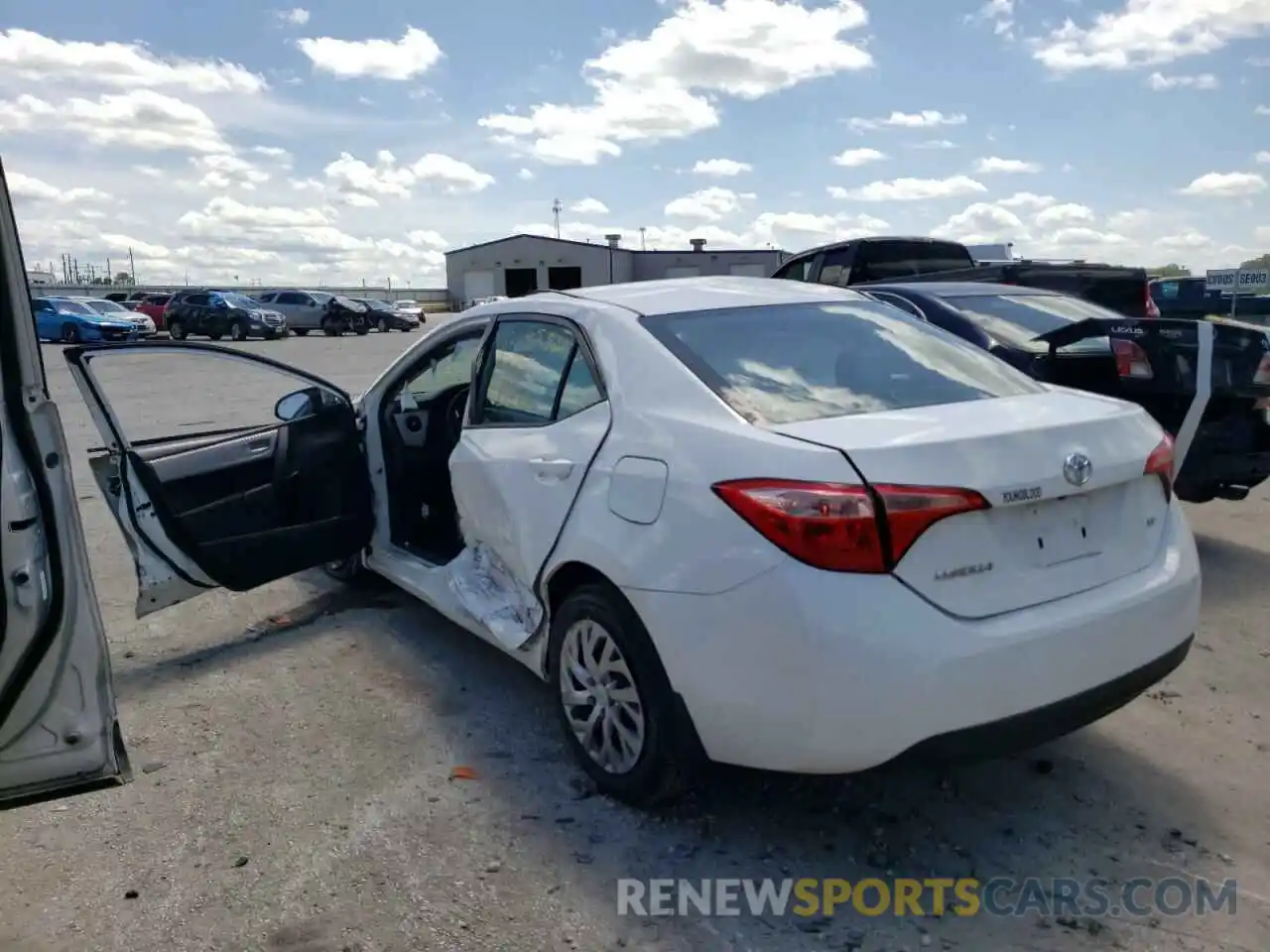 3 Photograph of a damaged car 2T1BURHE1KC175500 TOYOTA COROLLA 2019