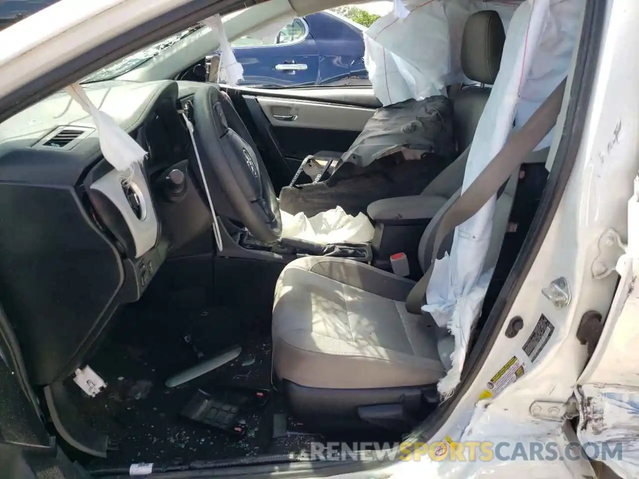 5 Photograph of a damaged car 2T1BURHE1KC175500 TOYOTA COROLLA 2019