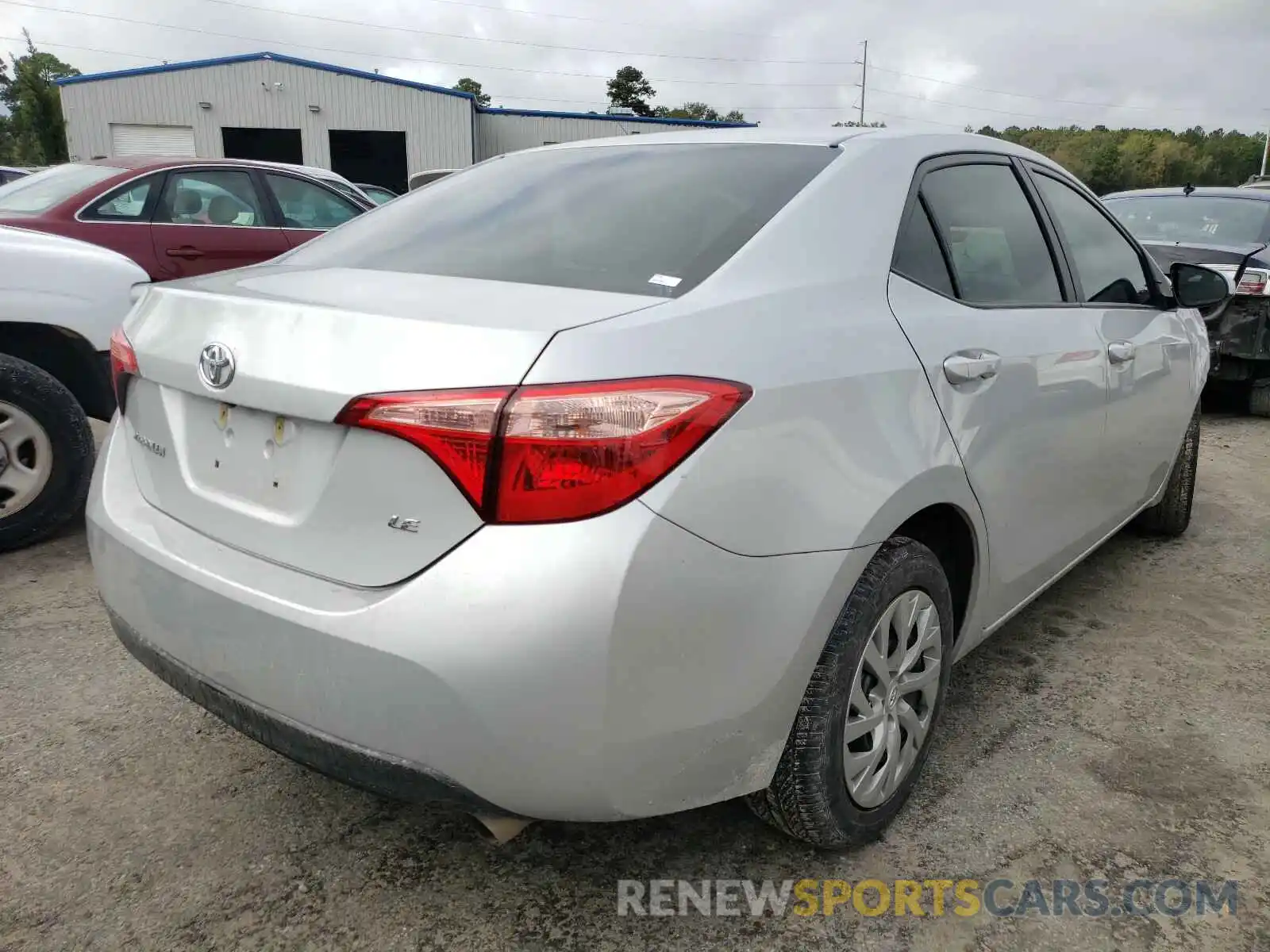 4 Photograph of a damaged car 2T1BURHE1KC176243 TOYOTA COROLLA 2019