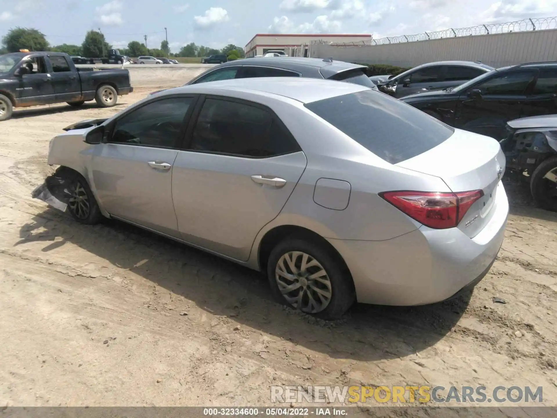 3 Photograph of a damaged car 2T1BURHE1KC176260 TOYOTA COROLLA 2019