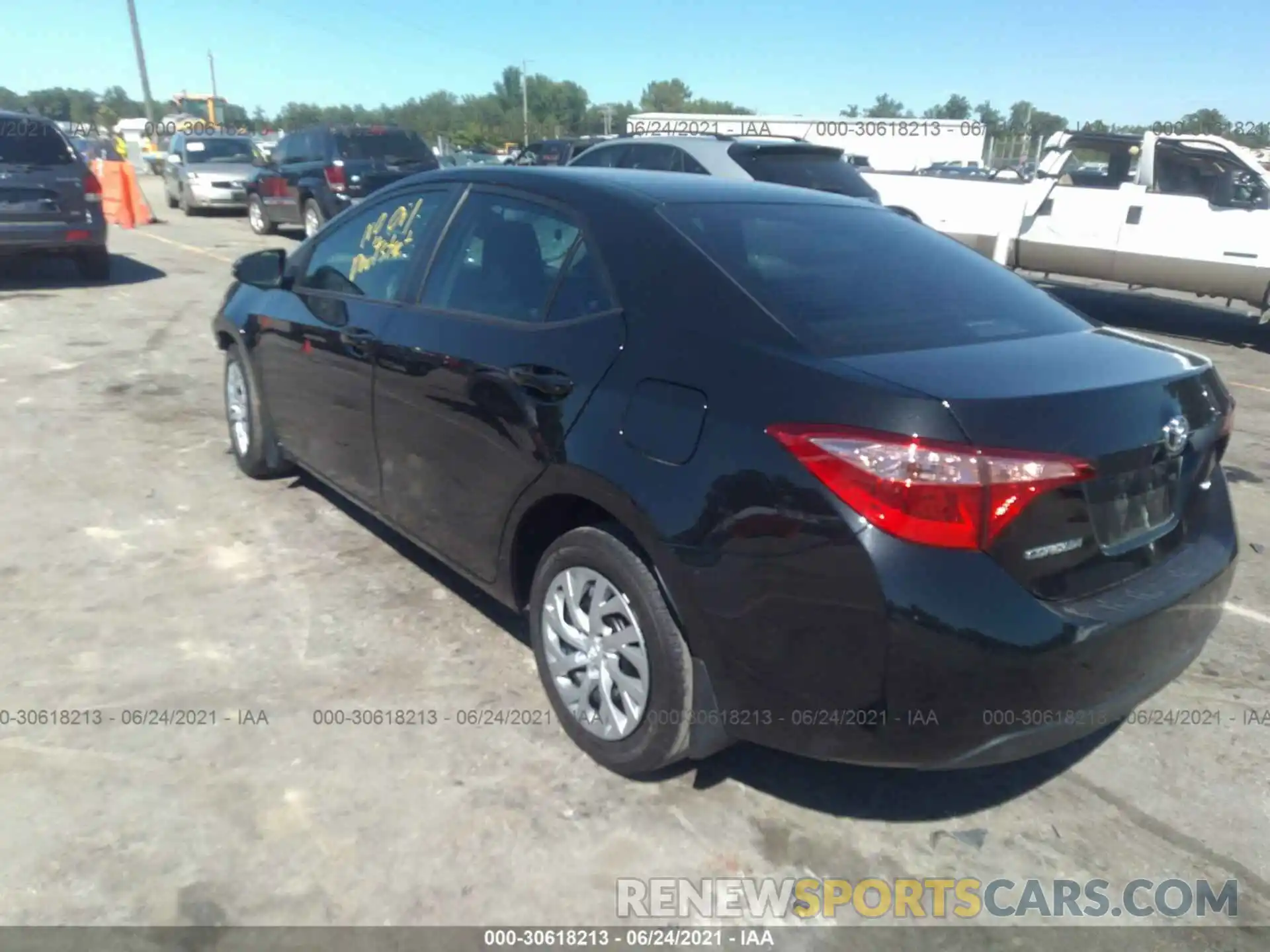 3 Photograph of a damaged car 2T1BURHE1KC176887 TOYOTA COROLLA 2019