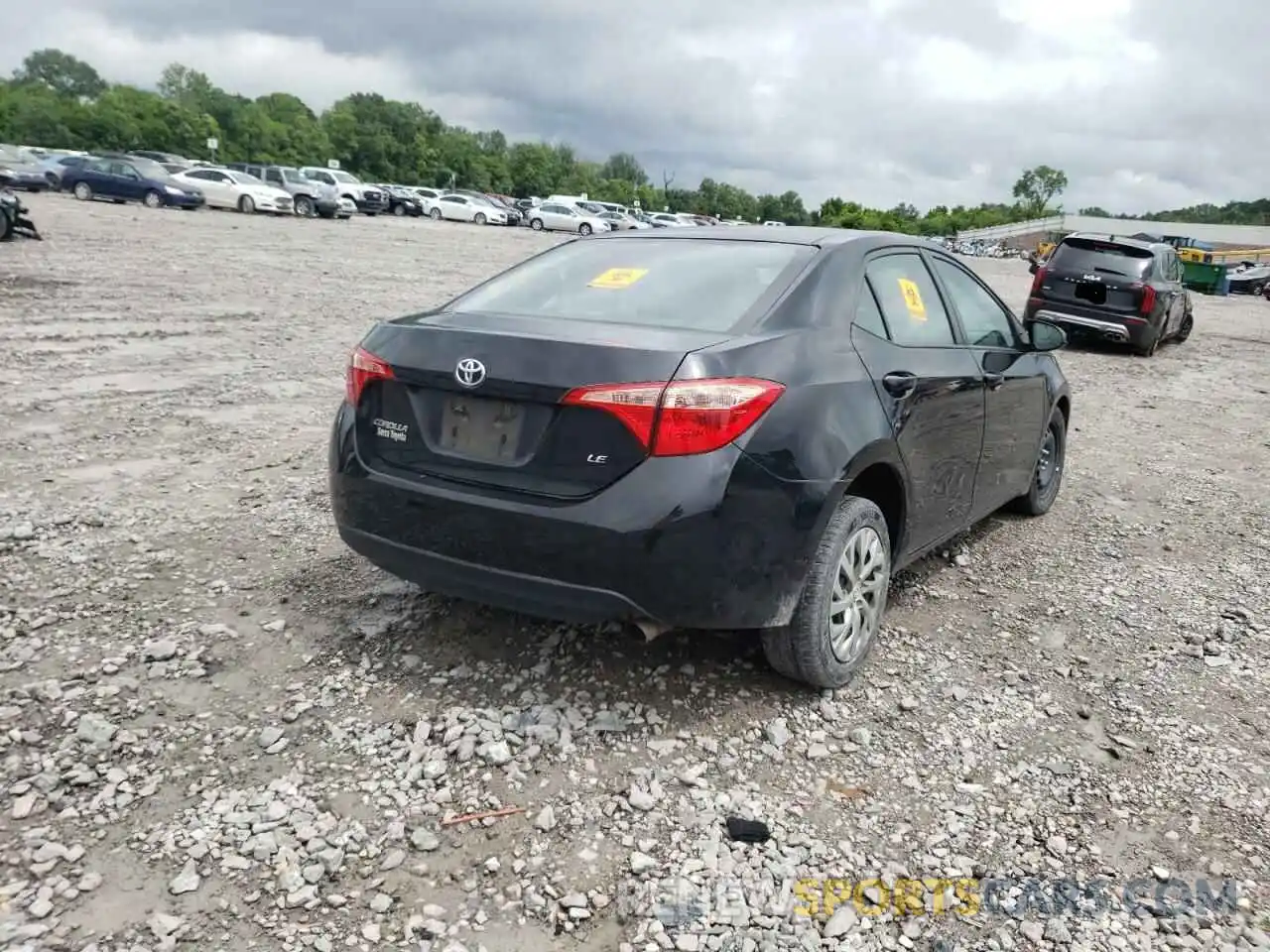 4 Photograph of a damaged car 2T1BURHE1KC177912 TOYOTA COROLLA 2019