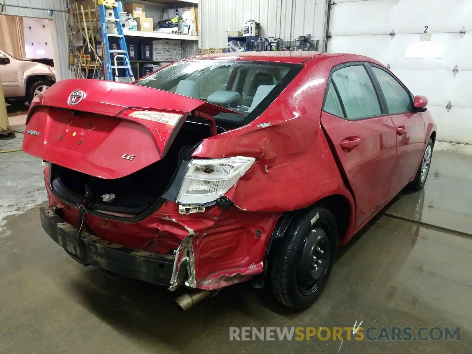 4 Photograph of a damaged car 2T1BURHE1KC178137 TOYOTA COROLLA 2019