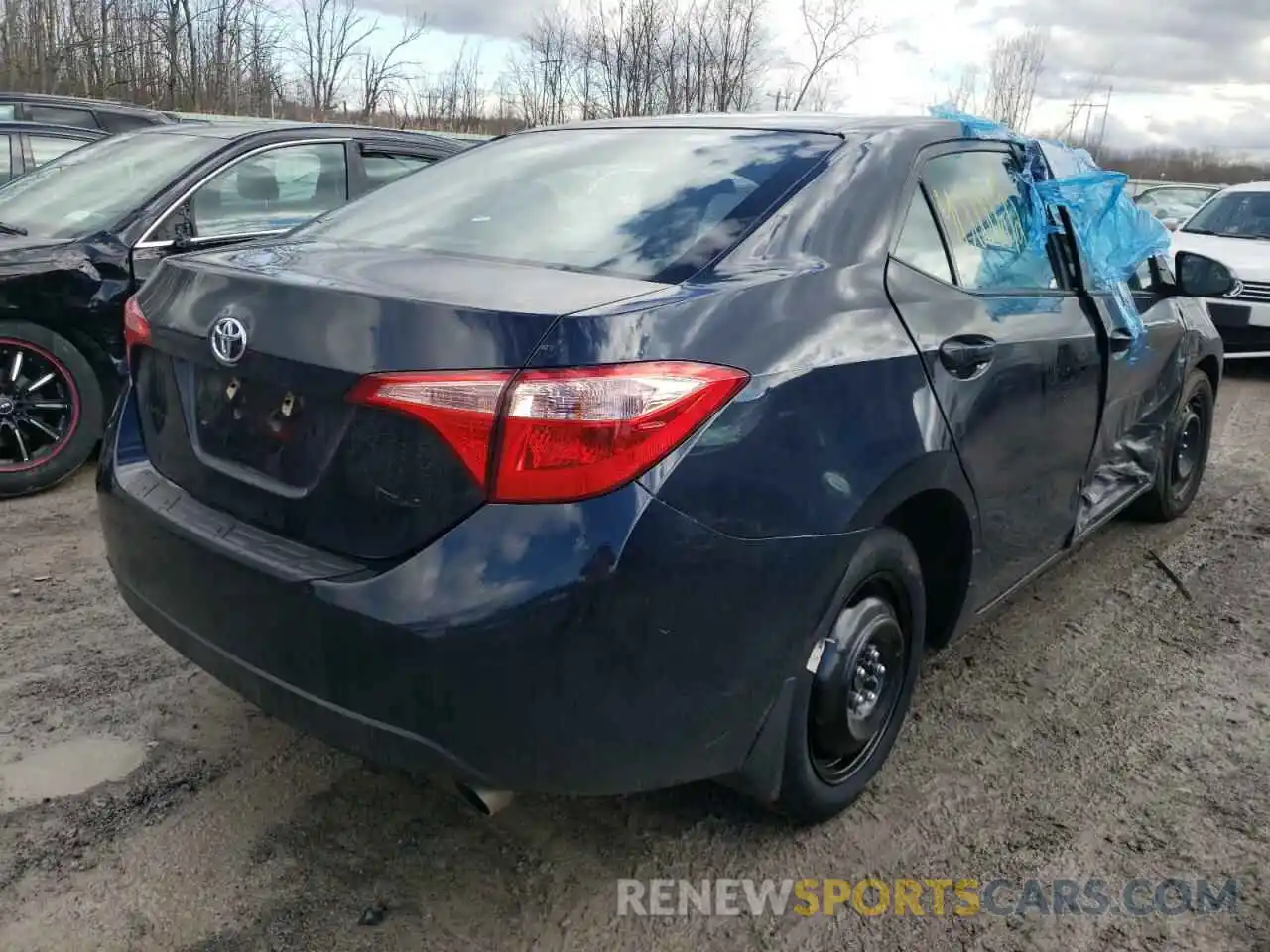 4 Photograph of a damaged car 2T1BURHE1KC178946 TOYOTA COROLLA 2019