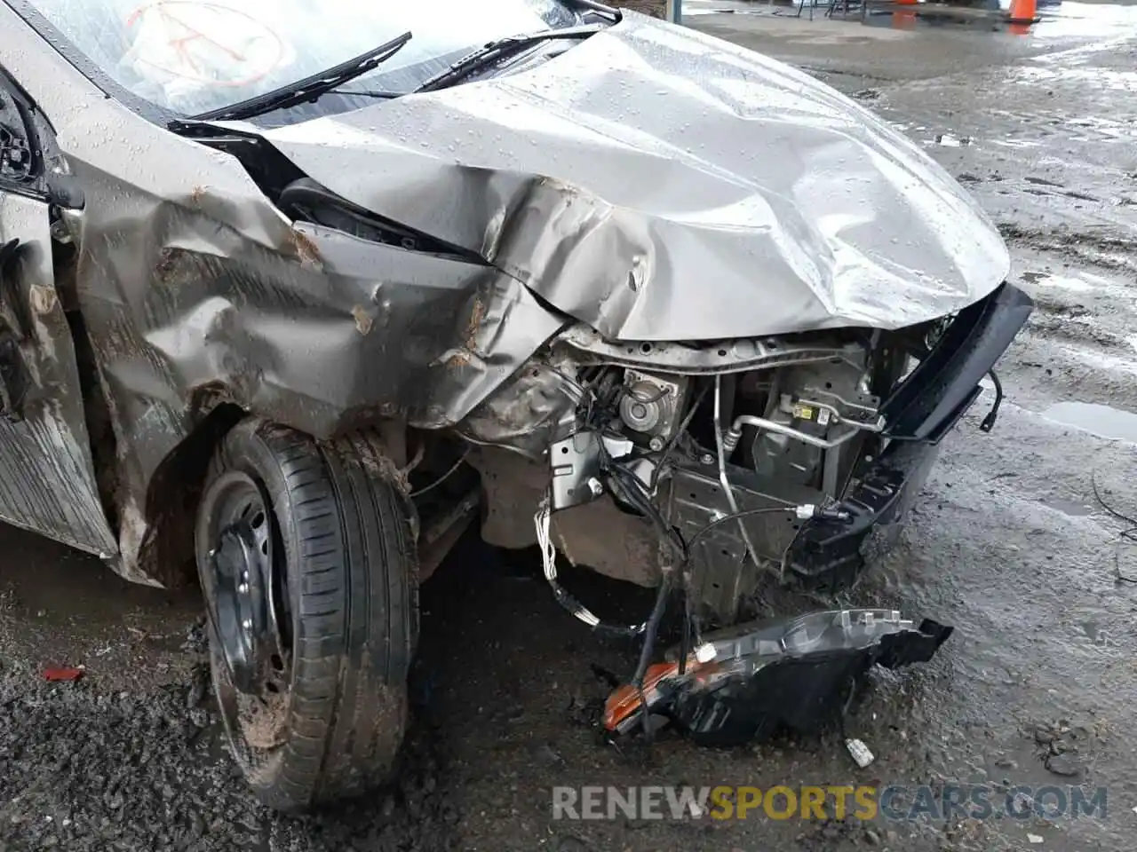 9 Photograph of a damaged car 2T1BURHE1KC179563 TOYOTA COROLLA 2019