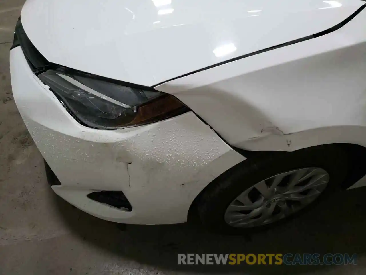 9 Photograph of a damaged car 2T1BURHE1KC181099 TOYOTA COROLLA 2019