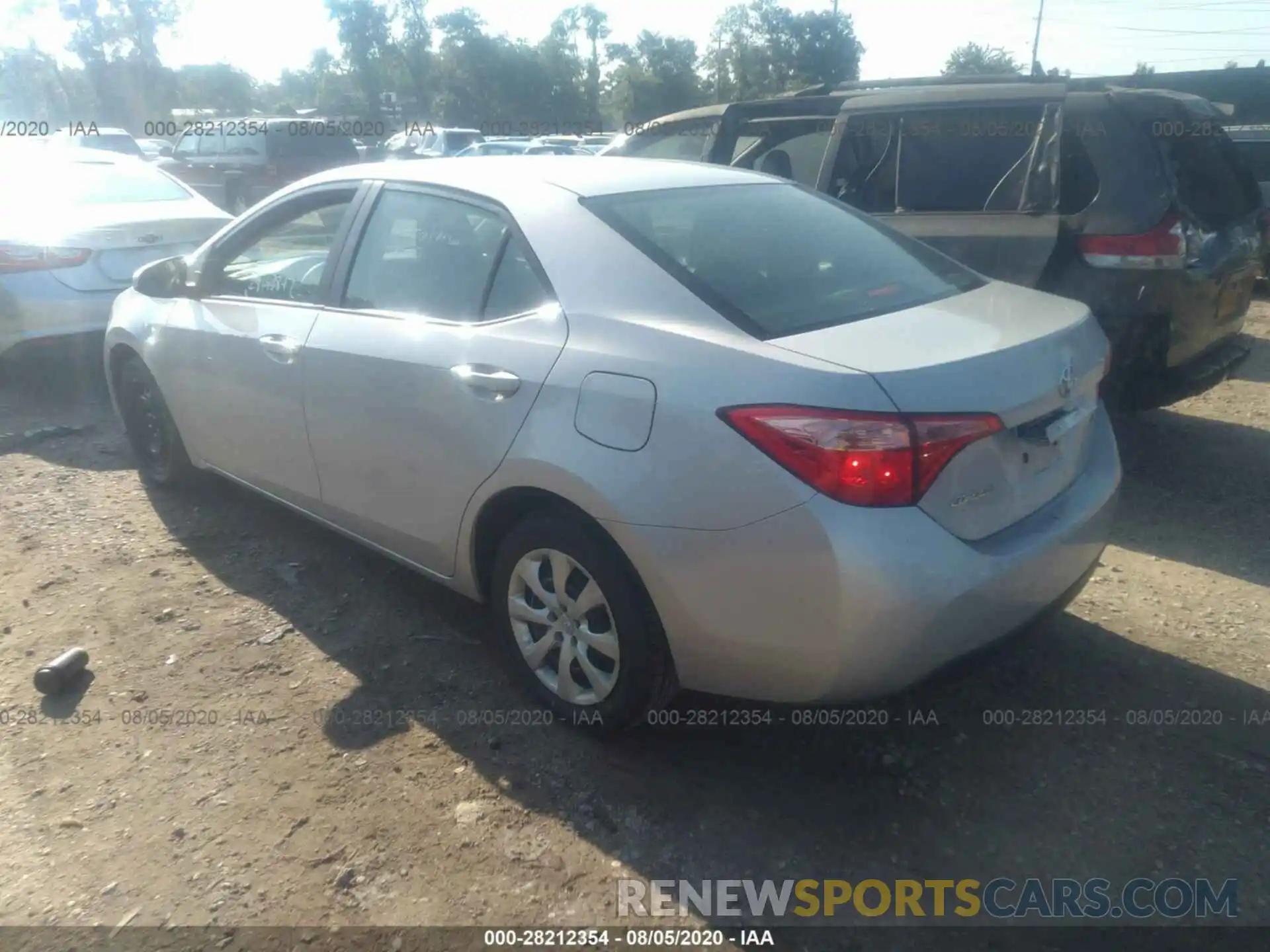 3 Photograph of a damaged car 2T1BURHE1KC181104 TOYOTA COROLLA 2019