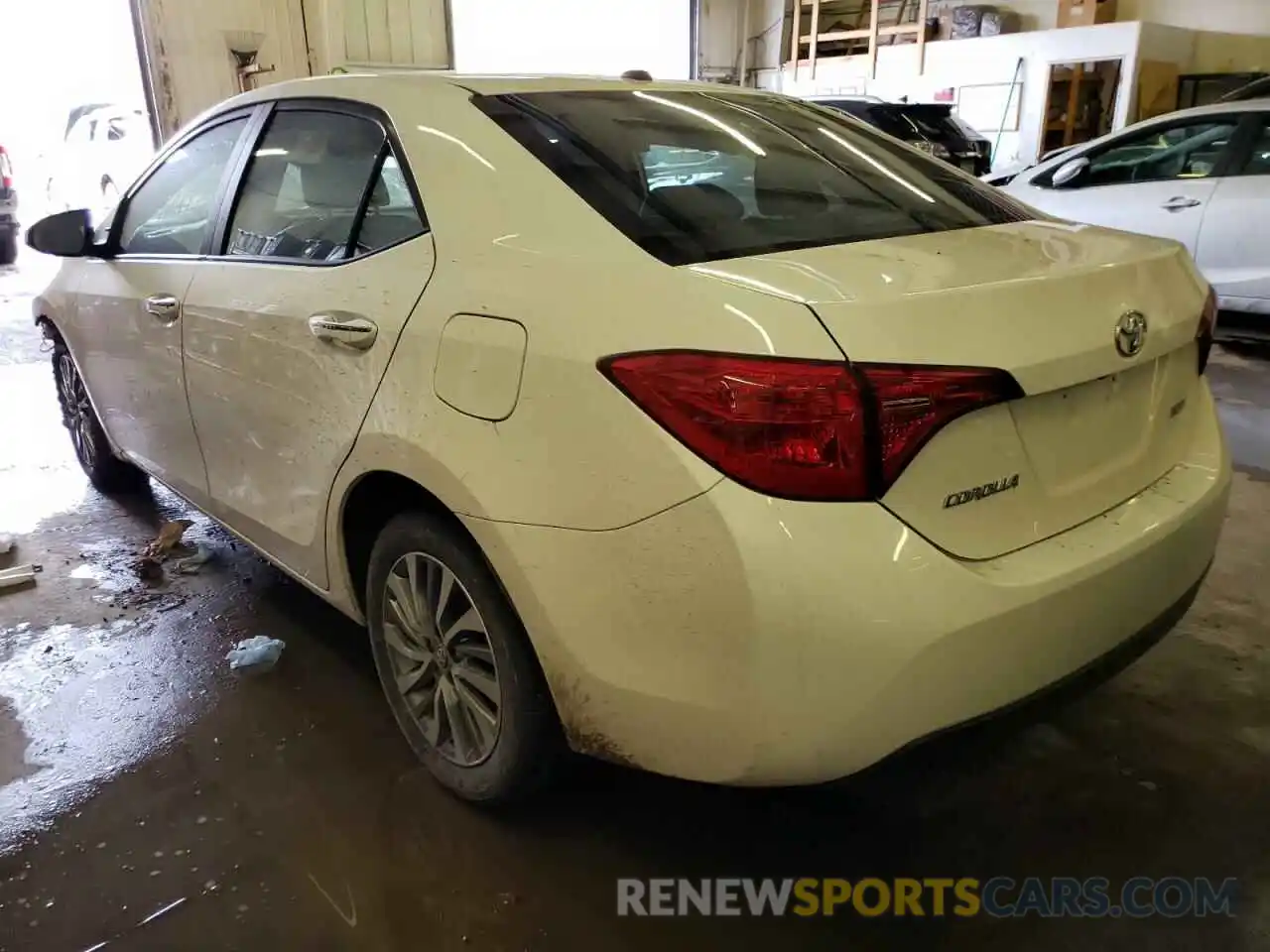 3 Photograph of a damaged car 2T1BURHE1KC181166 TOYOTA COROLLA 2019