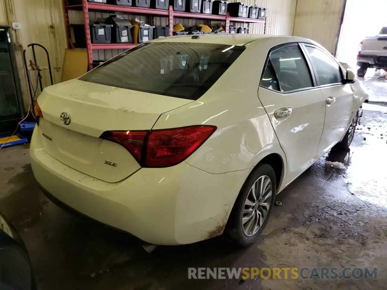 4 Photograph of a damaged car 2T1BURHE1KC181166 TOYOTA COROLLA 2019