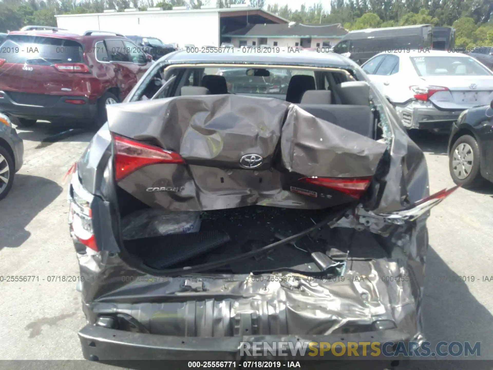 6 Photograph of a damaged car 2T1BURHE1KC181295 TOYOTA COROLLA 2019