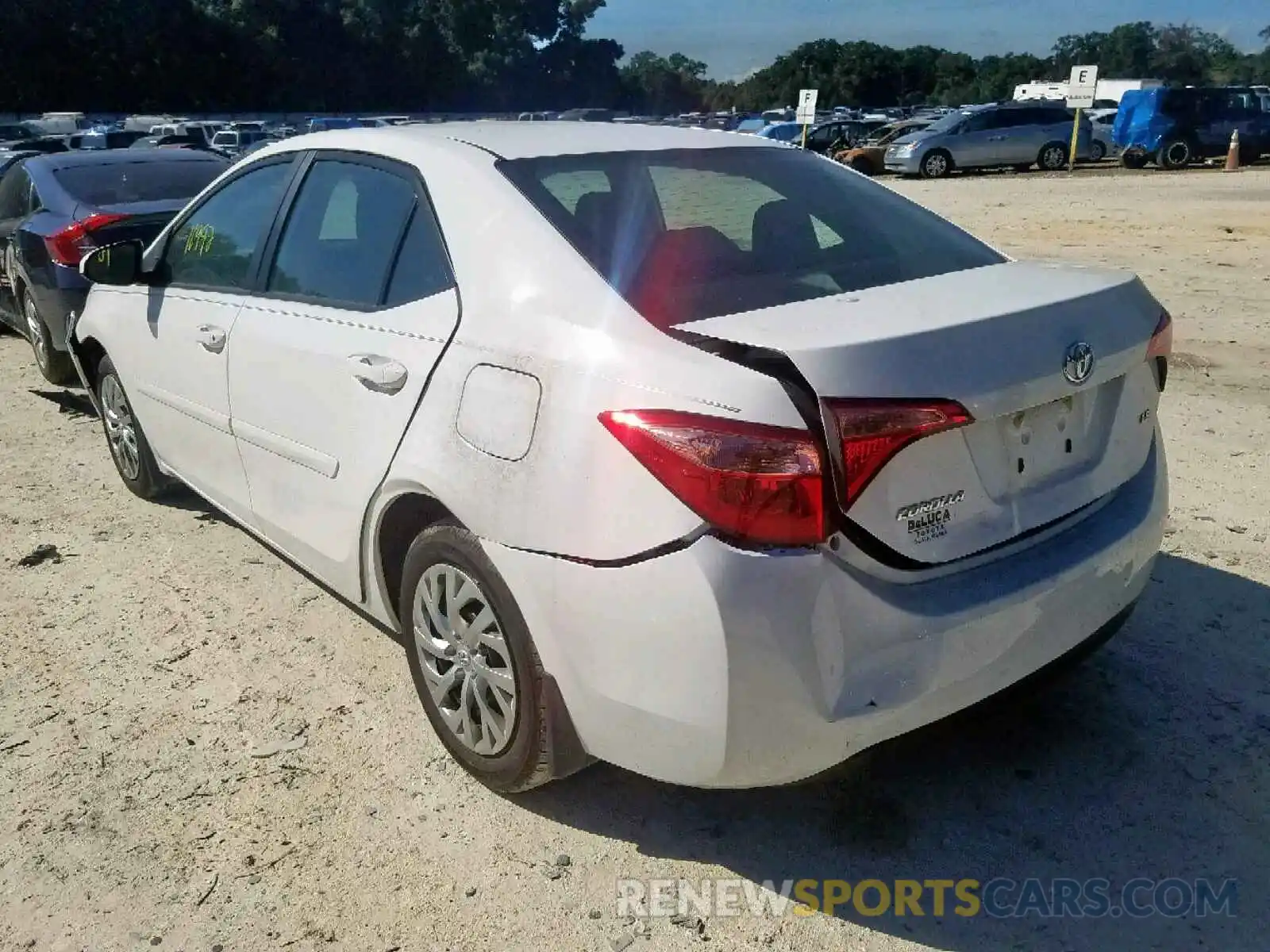 3 Photograph of a damaged car 2T1BURHE1KC181362 TOYOTA COROLLA 2019