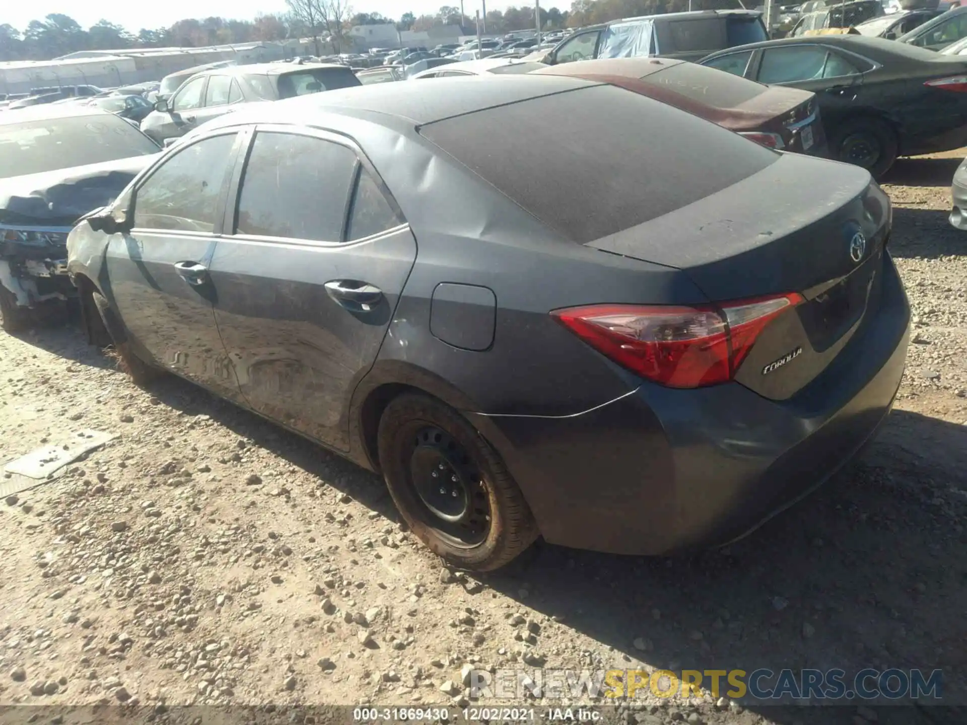 3 Photograph of a damaged car 2T1BURHE1KC182284 TOYOTA COROLLA 2019