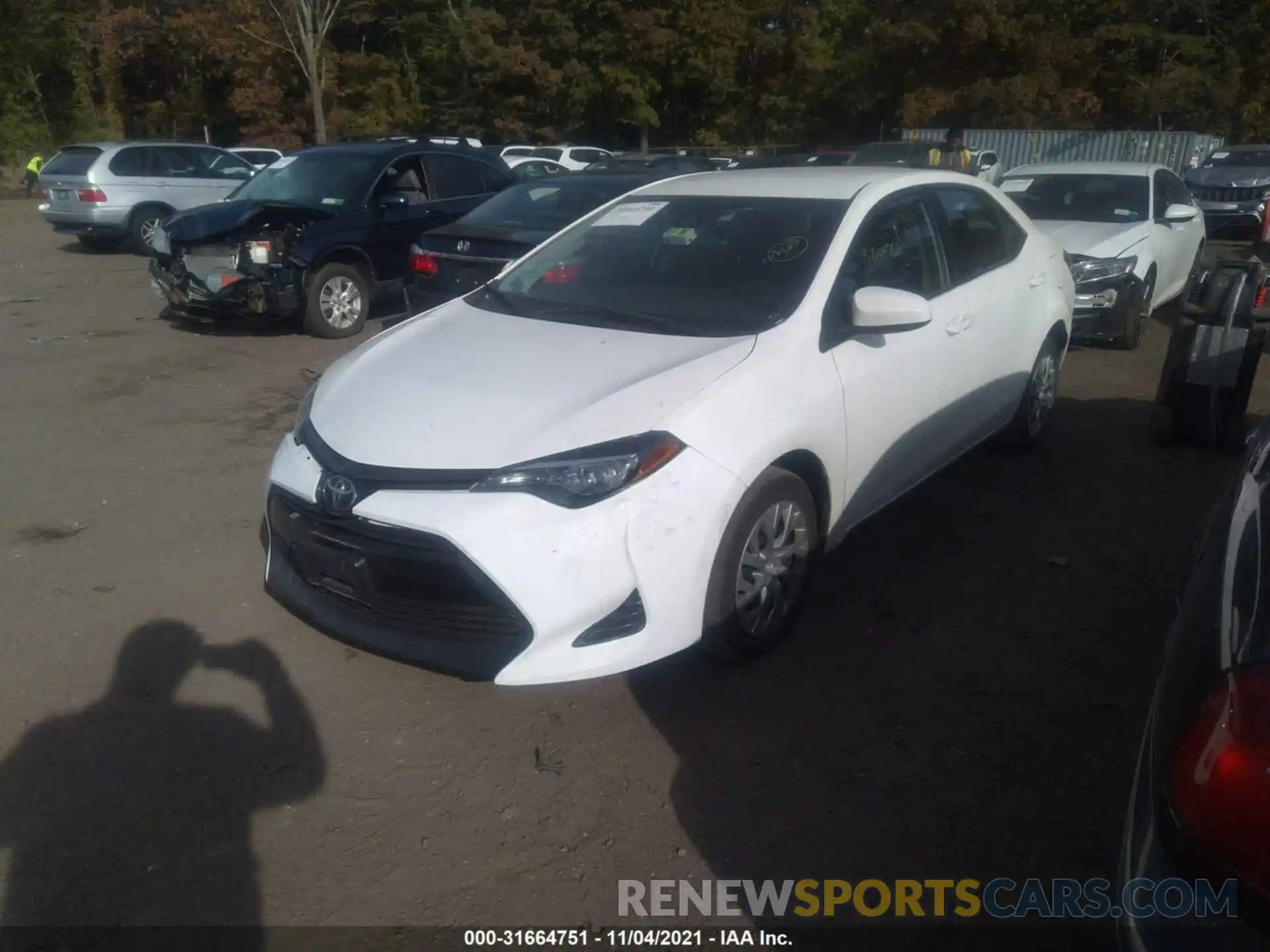 2 Photograph of a damaged car 2T1BURHE1KC182348 TOYOTA COROLLA 2019