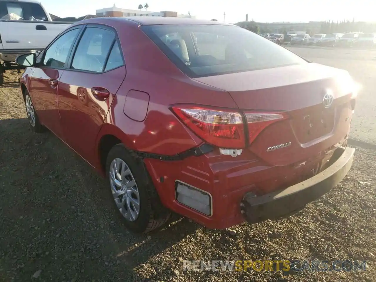 3 Photograph of a damaged car 2T1BURHE1KC184746 TOYOTA COROLLA 2019