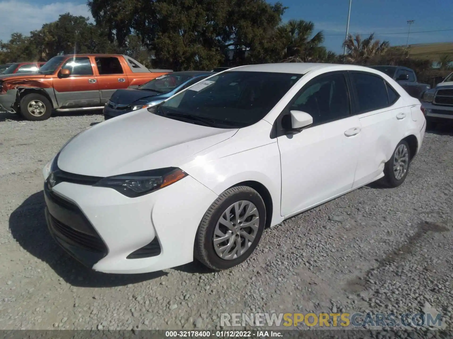 2 Photograph of a damaged car 2T1BURHE1KC185170 TOYOTA COROLLA 2019