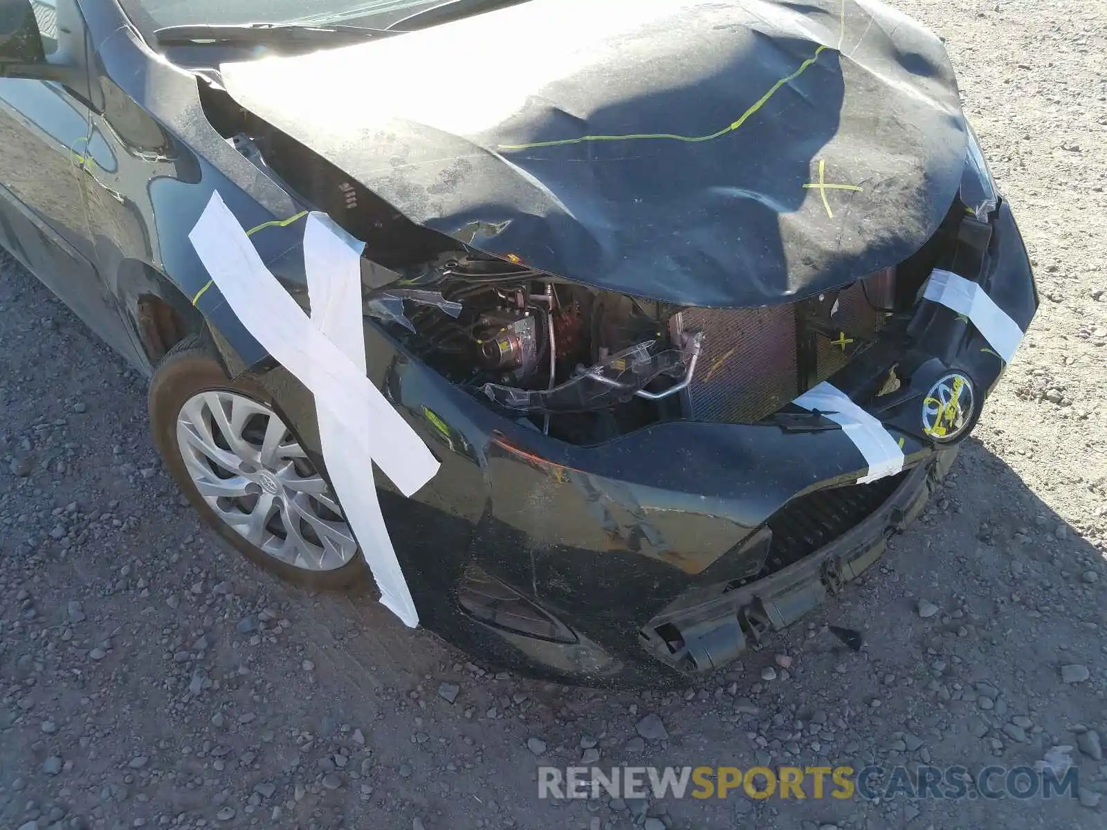 9 Photograph of a damaged car 2T1BURHE1KC185265 TOYOTA COROLLA 2019
