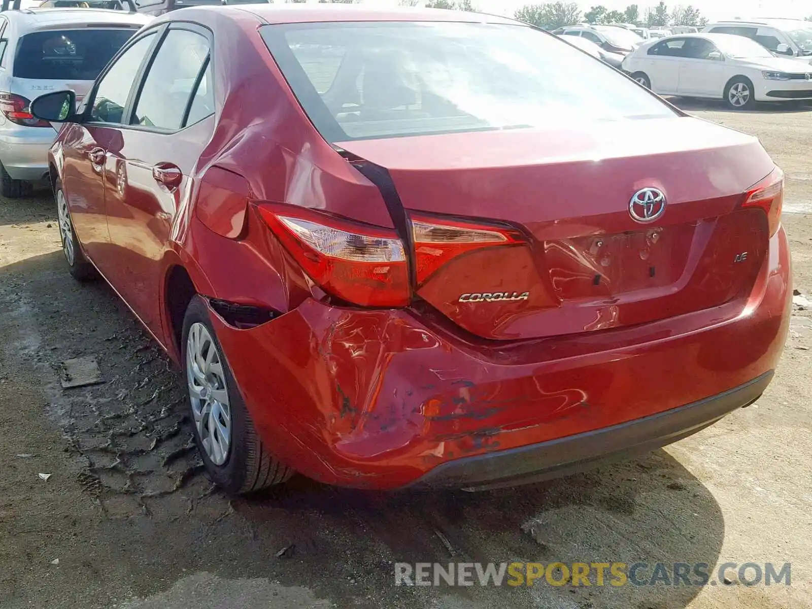 3 Photograph of a damaged car 2T1BURHE1KC185413 TOYOTA COROLLA 2019