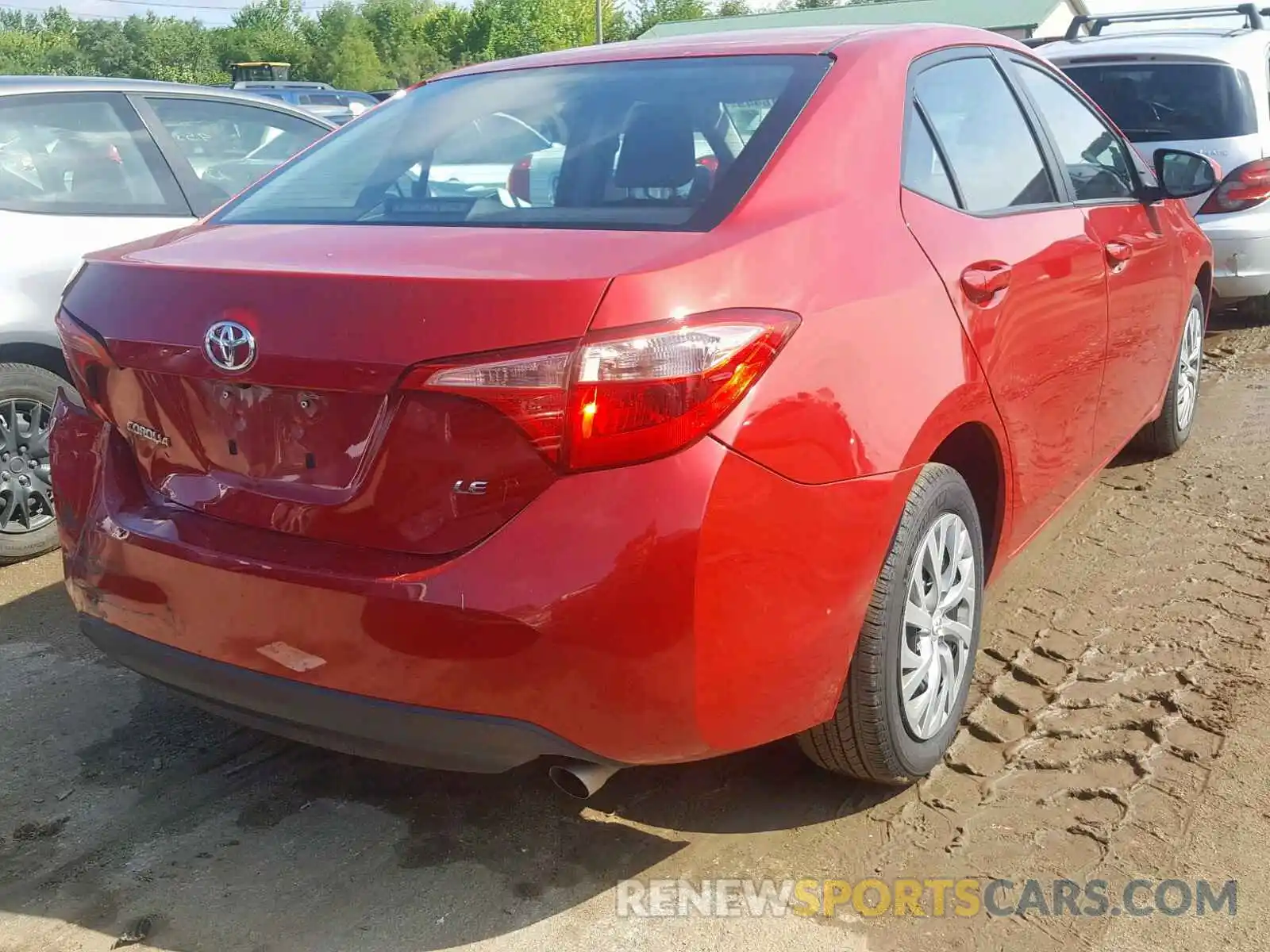 4 Photograph of a damaged car 2T1BURHE1KC185413 TOYOTA COROLLA 2019