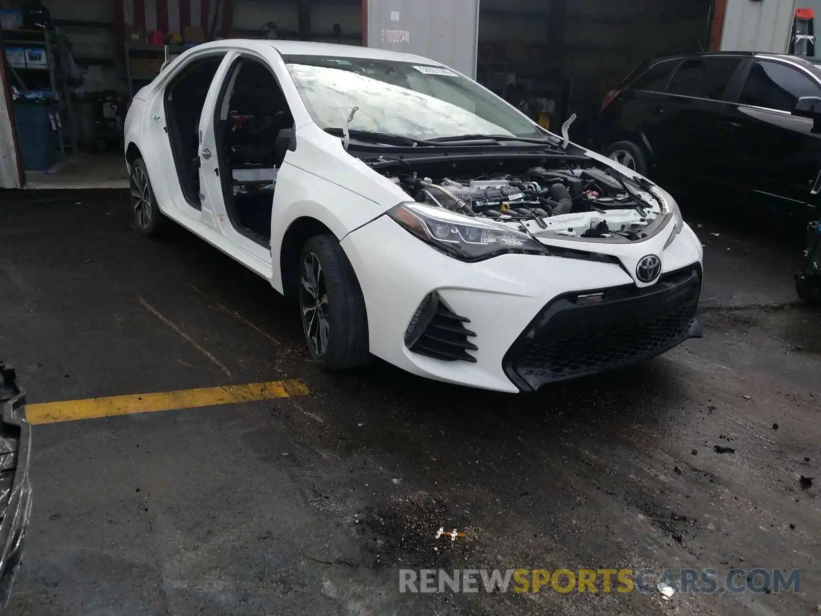 1 Photograph of a damaged car 2T1BURHE1KC186318 TOYOTA COROLLA 2019