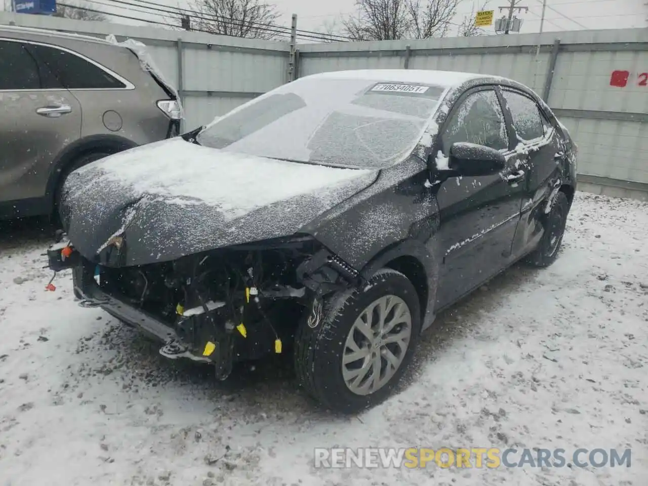 9 Photograph of a damaged car 2T1BURHE1KC186867 TOYOTA COROLLA 2019