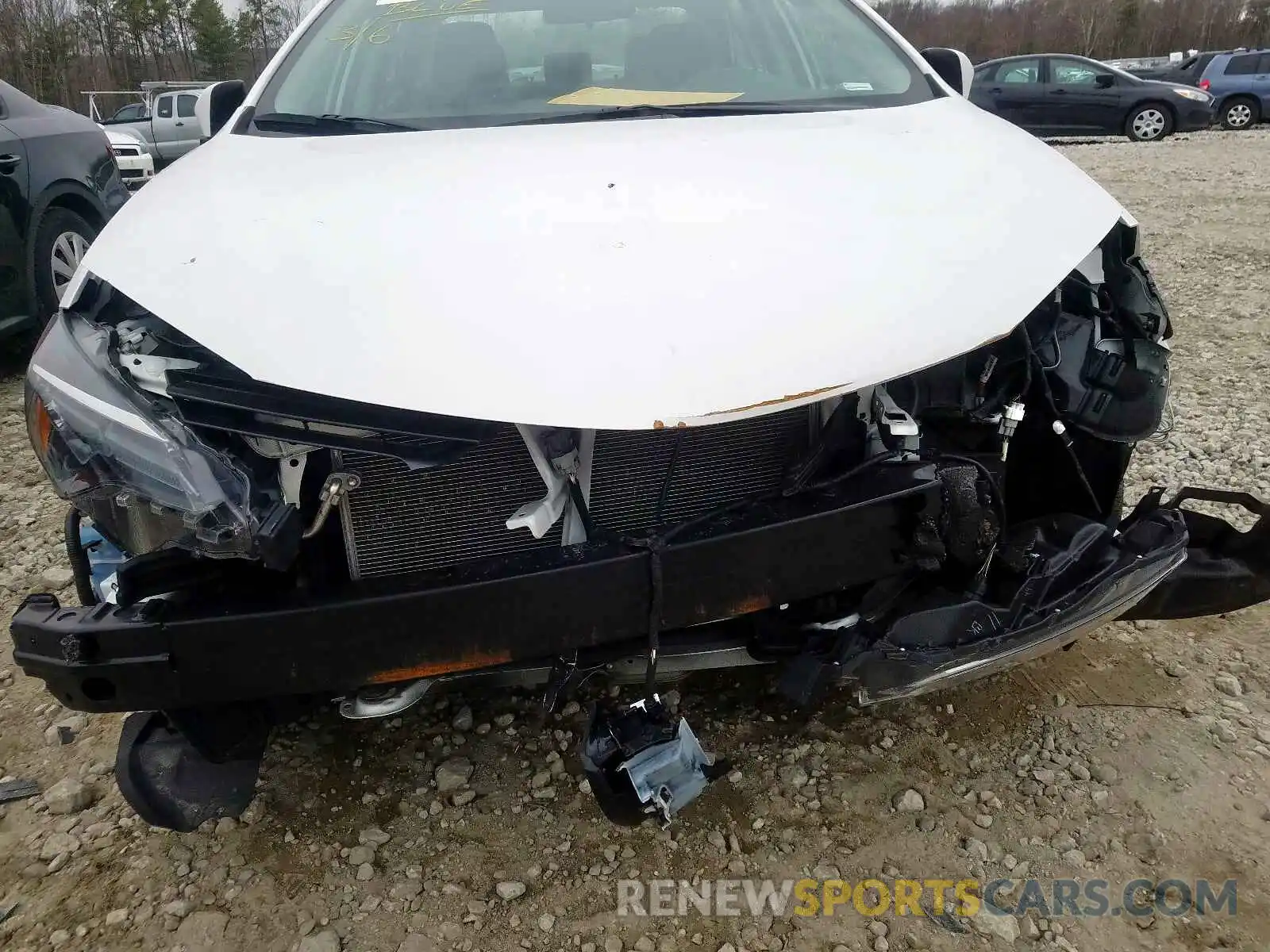 9 Photograph of a damaged car 2T1BURHE1KC190370 TOYOTA COROLLA 2019