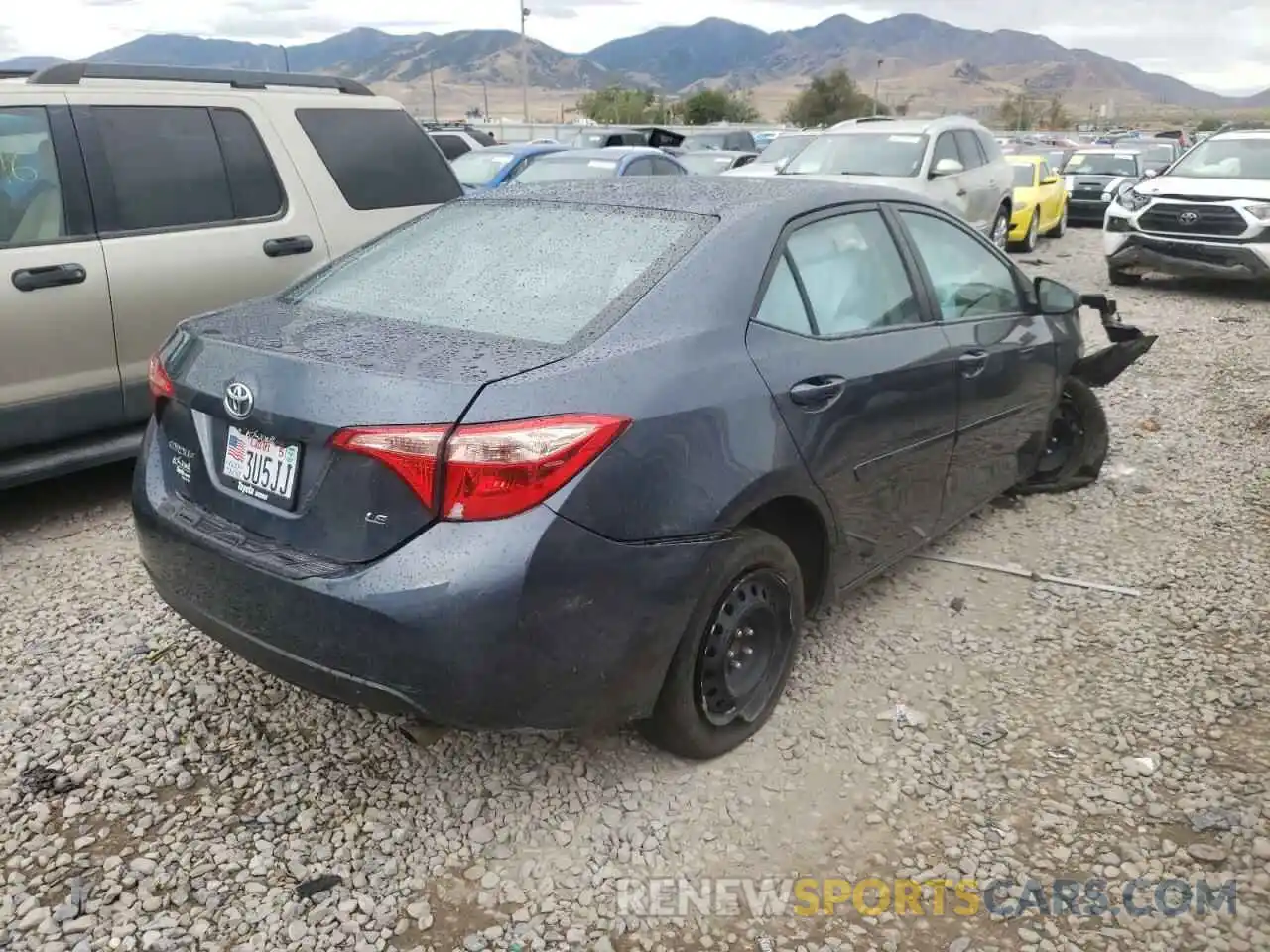 4 Photograph of a damaged car 2T1BURHE1KC190496 TOYOTA COROLLA 2019