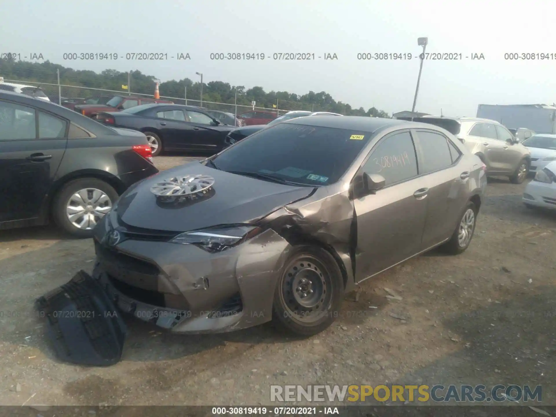 2 Photograph of a damaged car 2T1BURHE1KC190787 TOYOTA COROLLA 2019