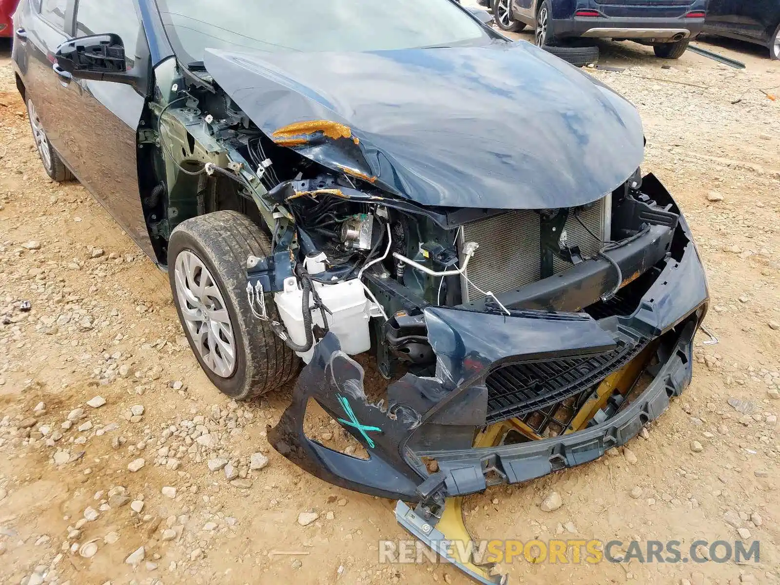 9 Photograph of a damaged car 2T1BURHE1KC192393 TOYOTA COROLLA 2019