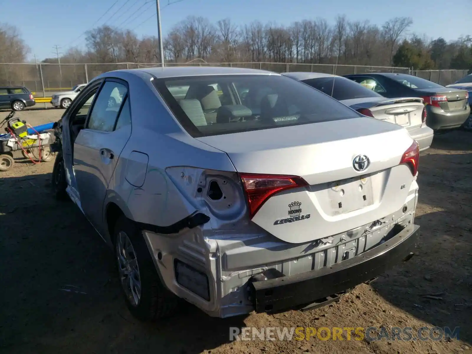 3 Photograph of a damaged car 2T1BURHE1KC192930 TOYOTA COROLLA 2019