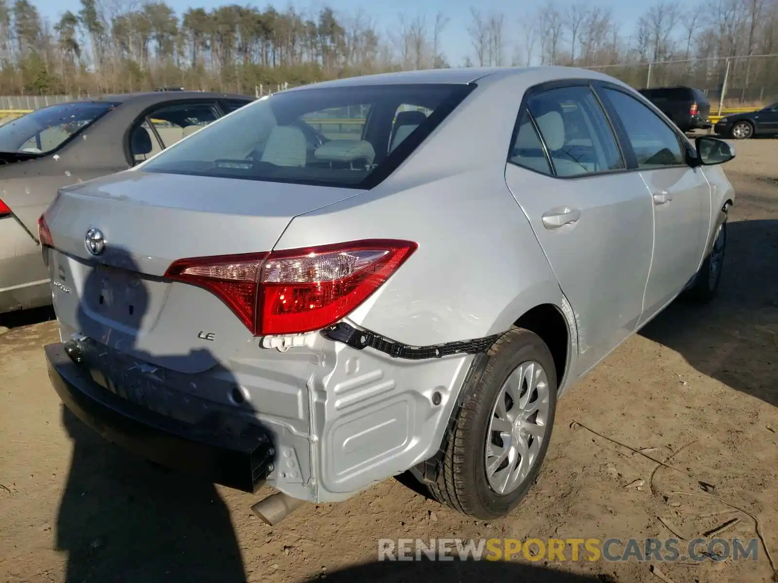 4 Photograph of a damaged car 2T1BURHE1KC192930 TOYOTA COROLLA 2019