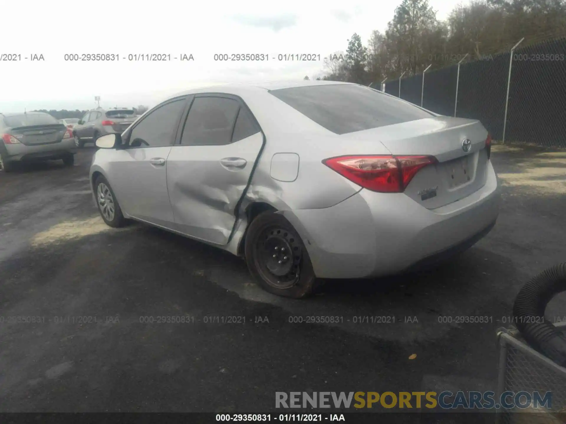 3 Photograph of a damaged car 2T1BURHE1KC193317 TOYOTA COROLLA 2019