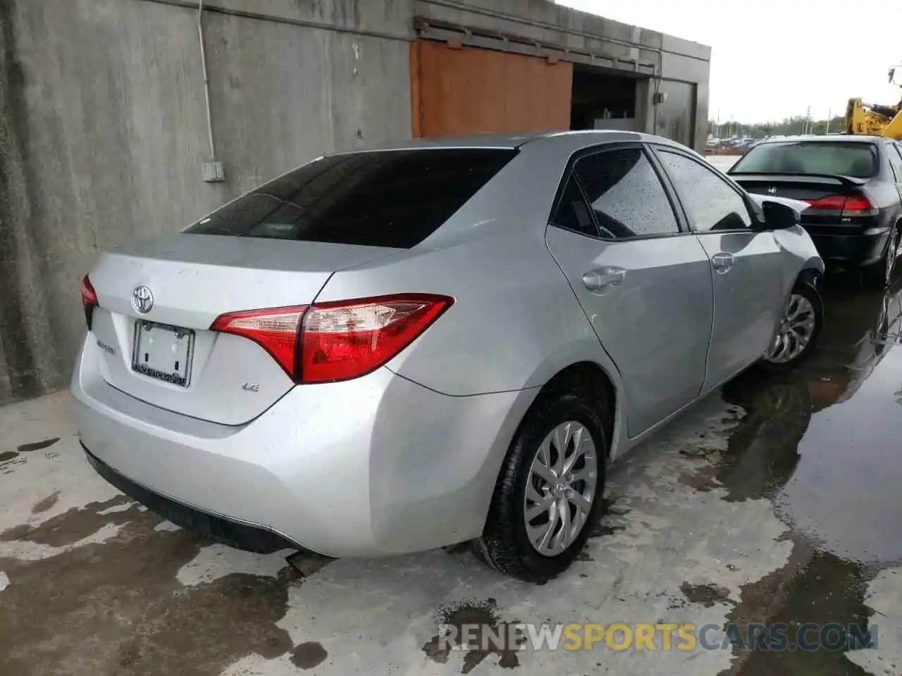 4 Photograph of a damaged car 2T1BURHE1KC194094 TOYOTA COROLLA 2019