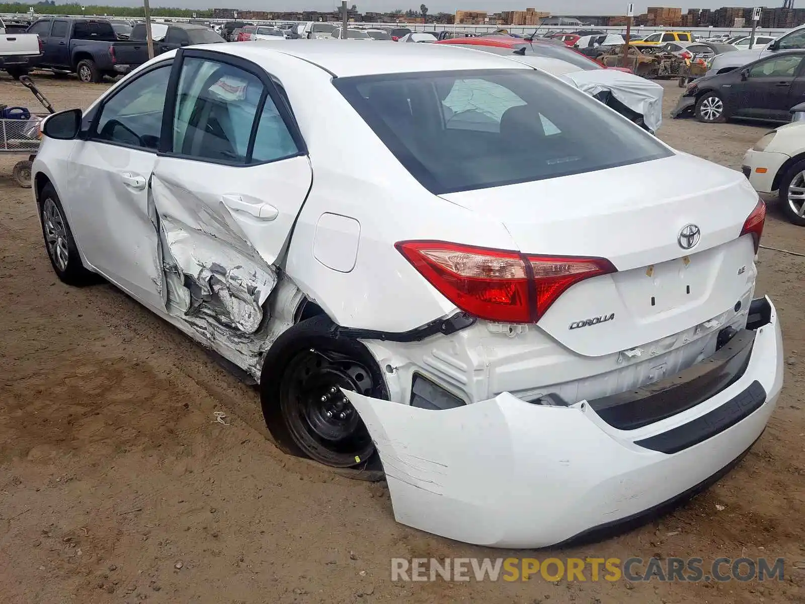 3 Photograph of a damaged car 2T1BURHE1KC194273 TOYOTA COROLLA 2019